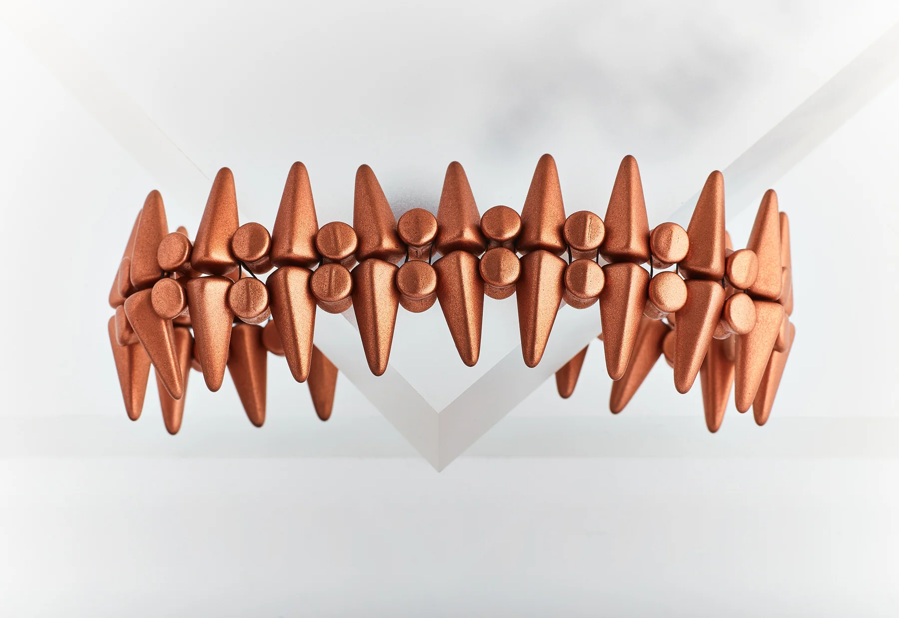 Bracelet-by-Jennifer-Hunt-034-SSPACE-WEB.jpg