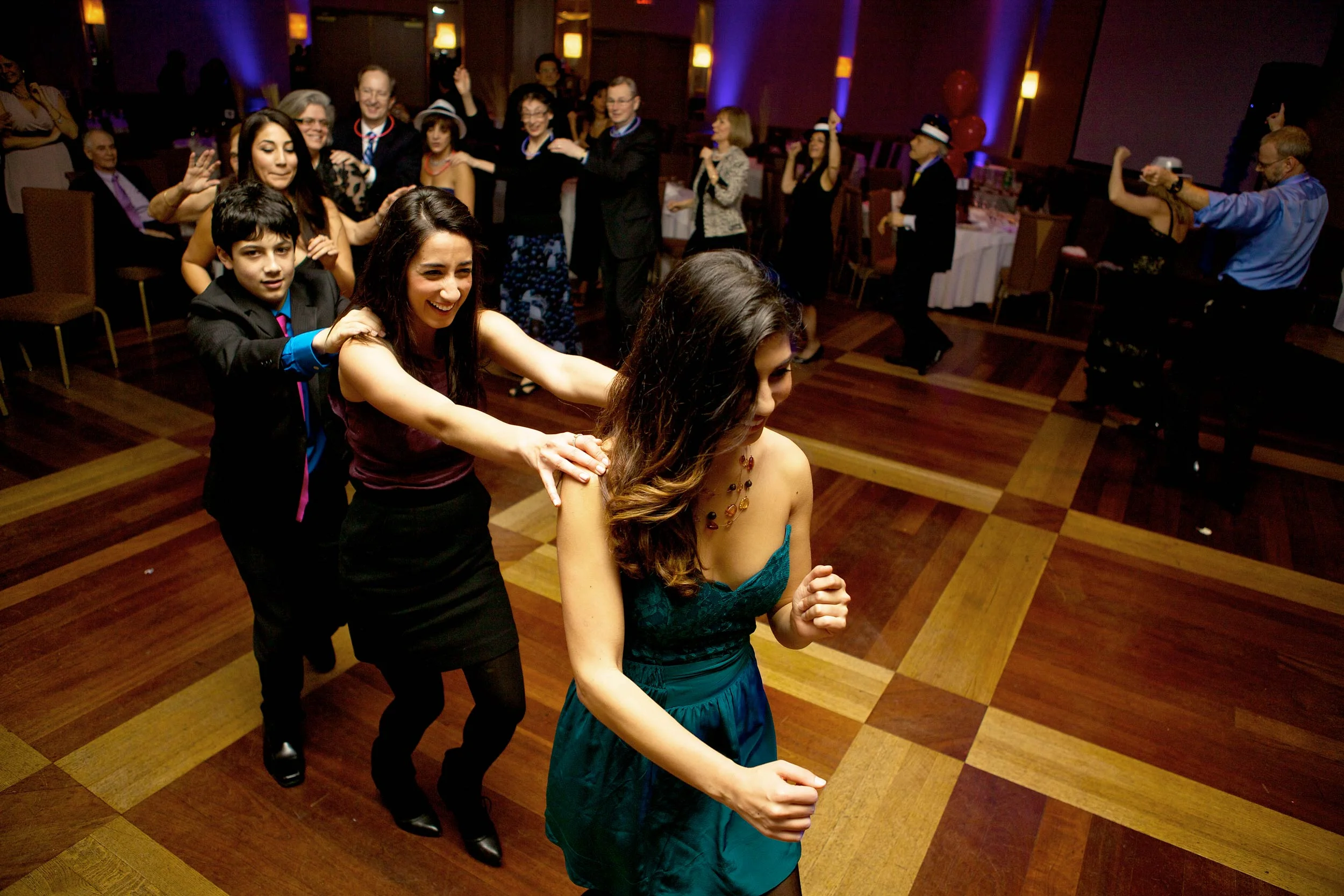 Dancing-at-end-of-the-night---Chain-Dance-SS.jpg