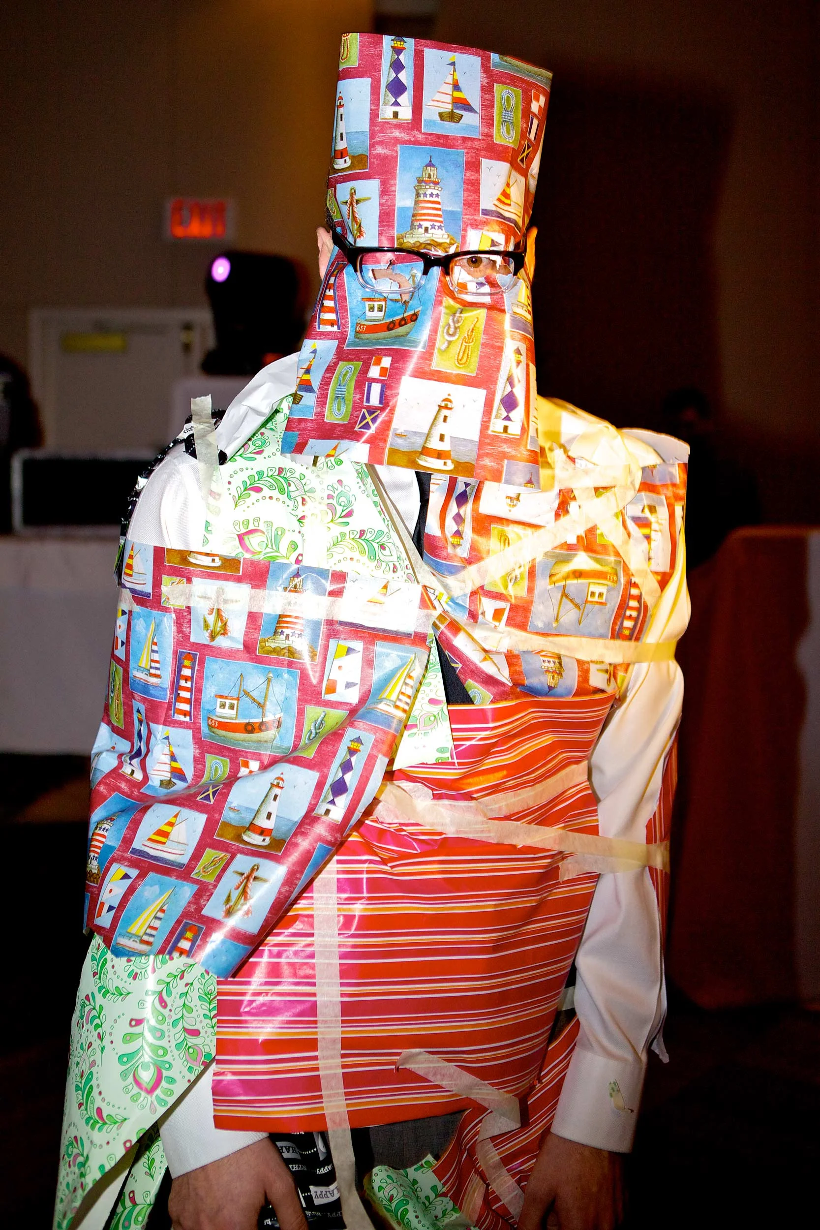 People-present-wrapping-game-9-SS.jpg
