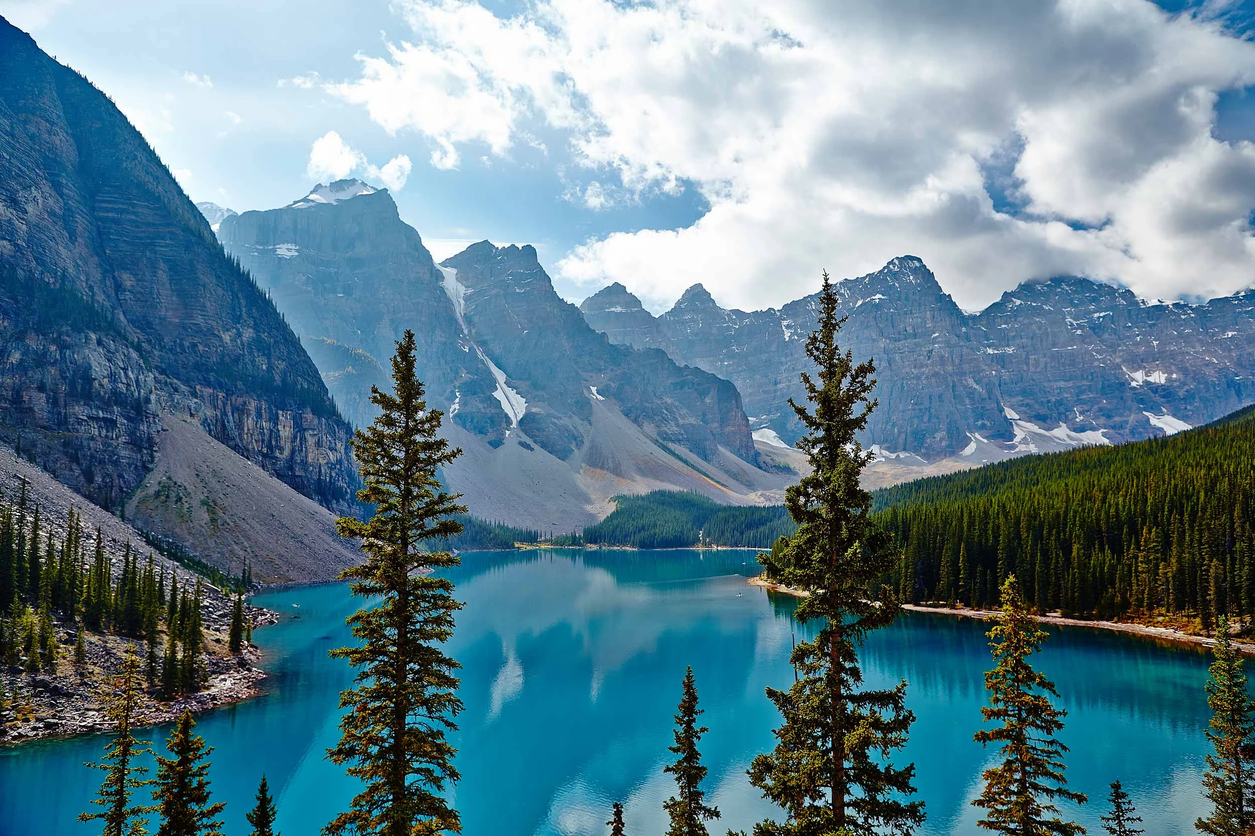 IMG_0254-LAKE-LOUISE-ALT-.jpg