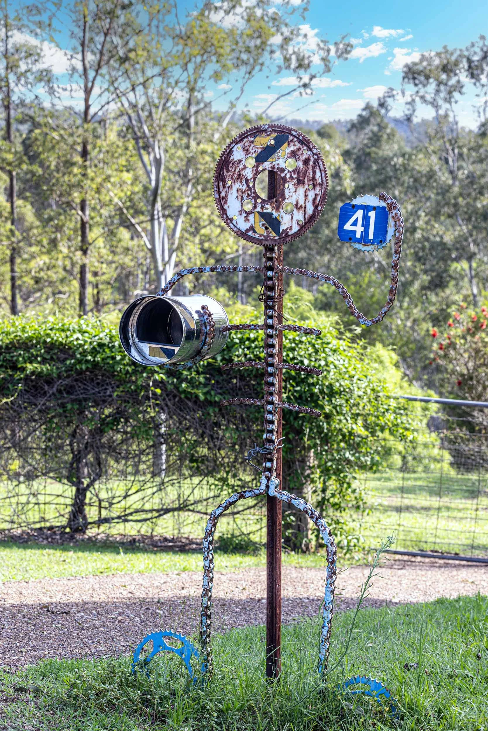 Chain Mail Mailbox-NEW-SKY.-2500PX-FOR-SS-WEB.-452KB.-0411.jpg