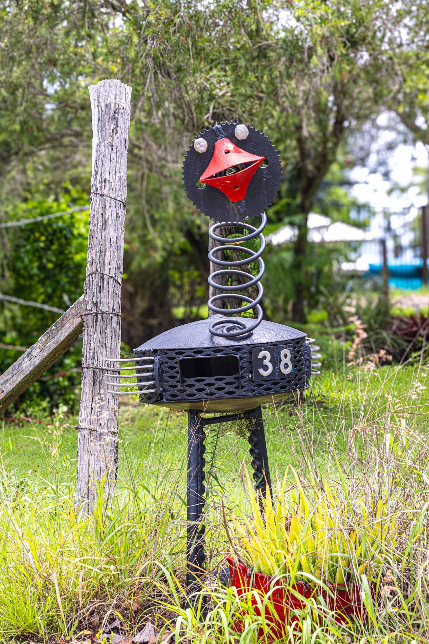 Emu-mailbox--2500PX-FOR-SS-WEB.-452KB.-0563.jpg