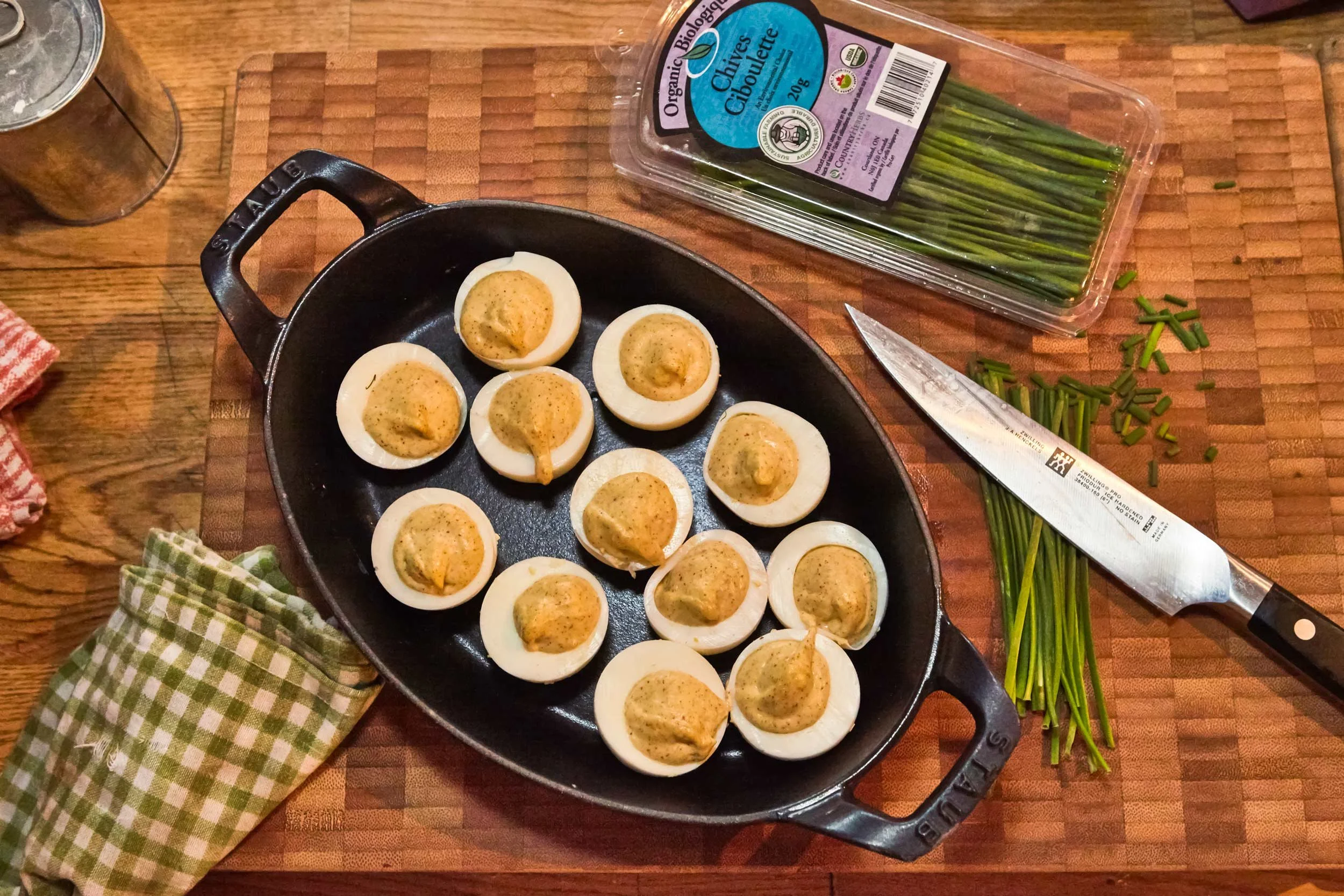 IMG_2575_Devilled-eggs-and-Zwilling_486KB.jpg