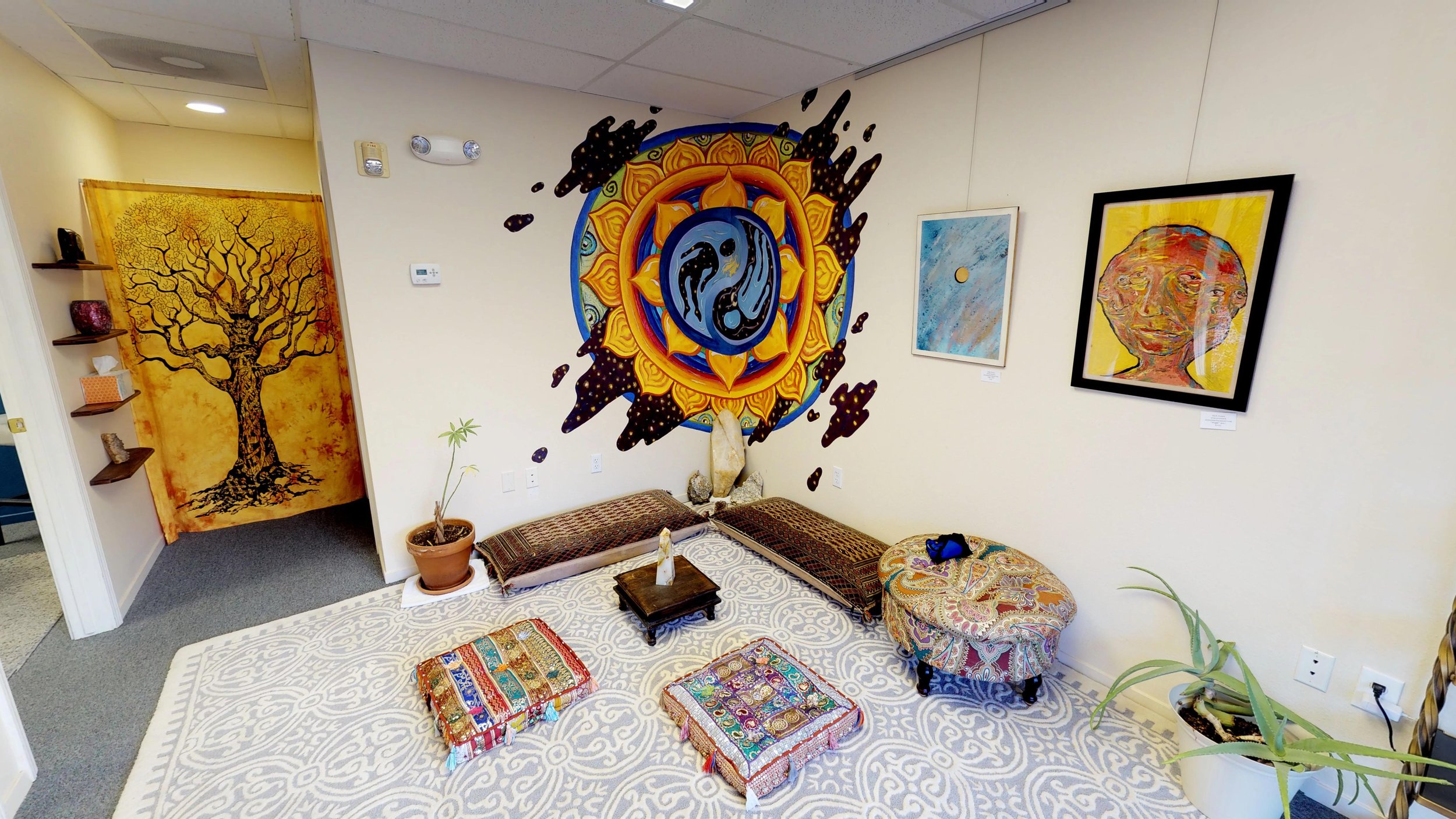 Nv7cgjSHSPG - Meditation Room.jpg