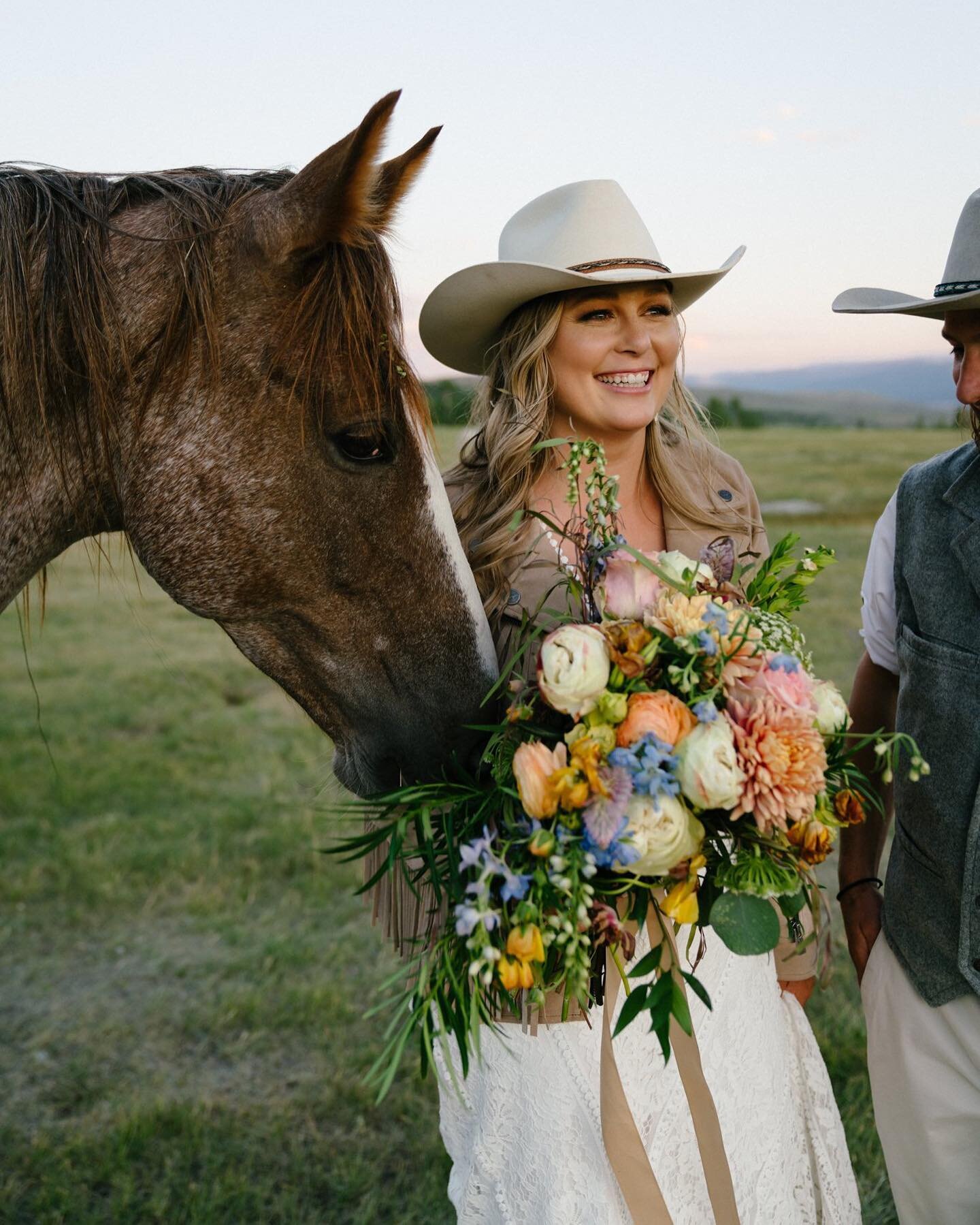 Fun fact: horses love bouquets &amp; hair