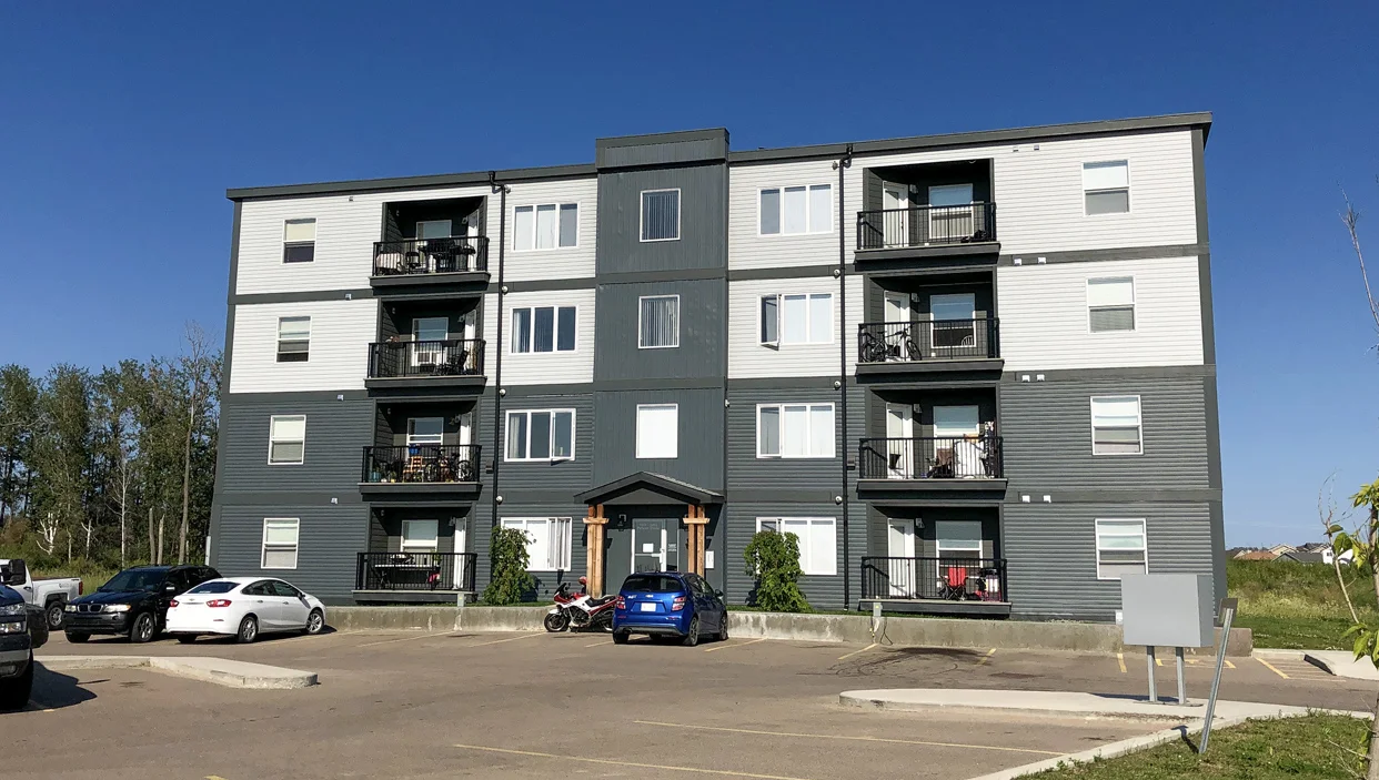 Pelican Pointe Construction of 16 Plex - 2015