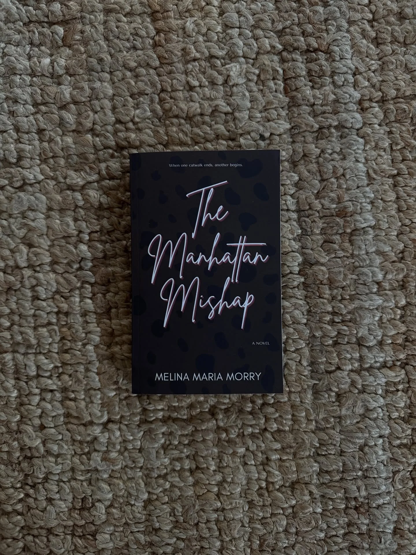 Come see me this weekend at @dympasadena 🤎 I&rsquo;ll be there for an author meet &amp; greet on Saturday November 22 from 12-2PM. Let&rsquo;s talk fashion, fiction, and being fabulous xoxo