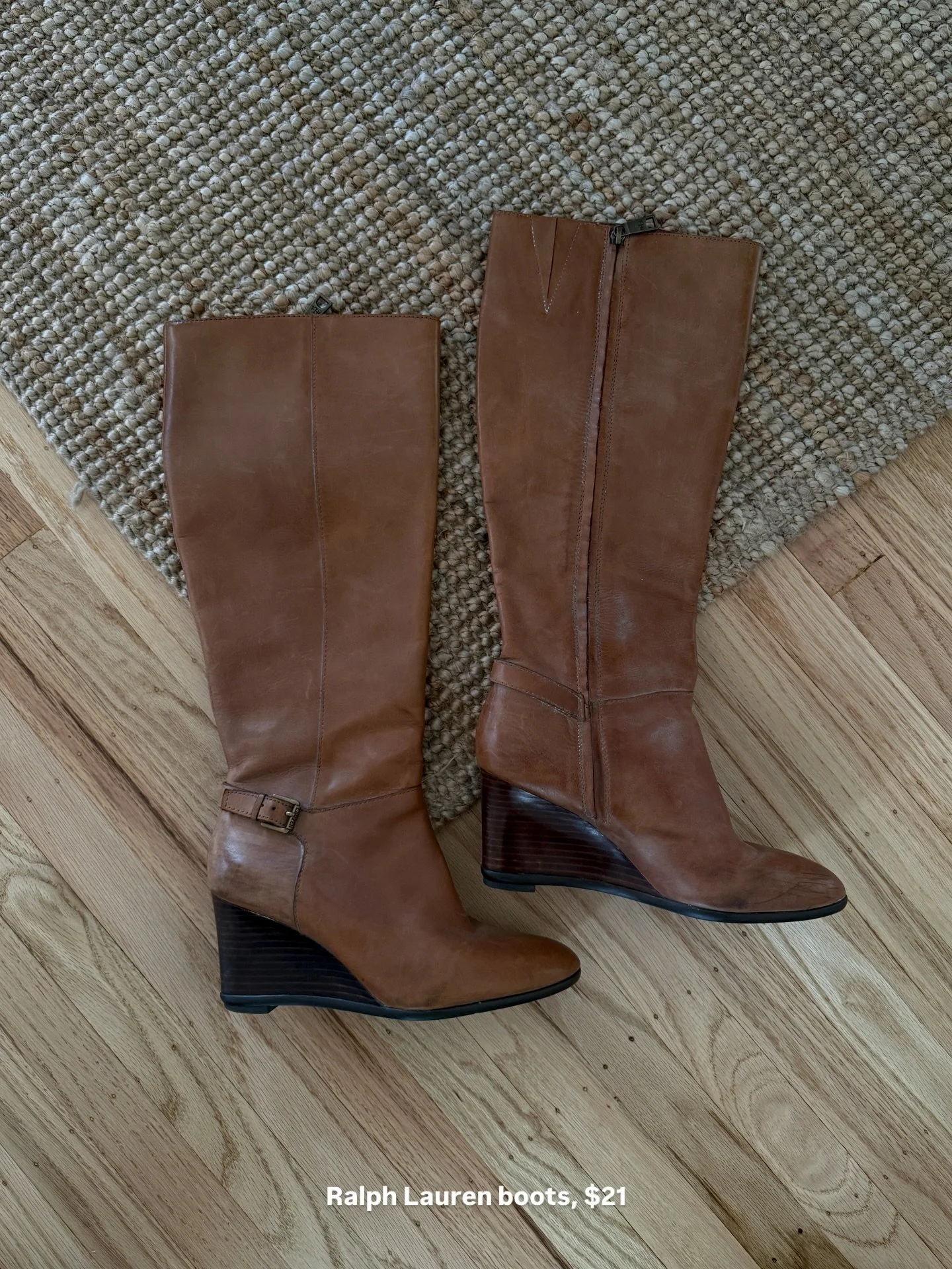 Recent thrift store finds!! I&rsquo;ve been discovering new (to me) thrifting spots in my new area. So far I&rsquo;m loving @savers_thrift and @goodwillofsv the most&mdash;especially The Loft @ Goodwill where I got the @dkny faux shearling jacket 

W