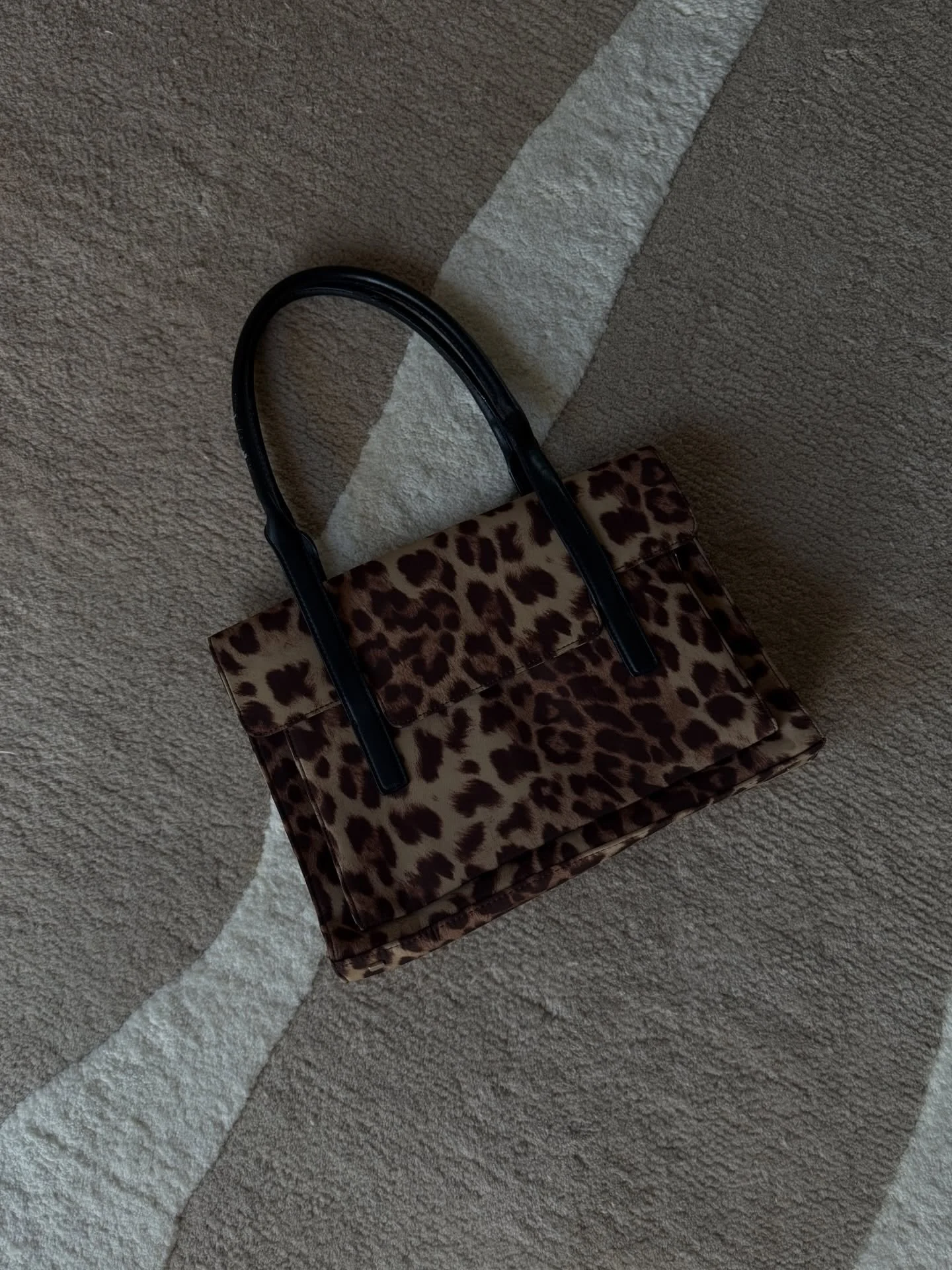 Some things I loved in February + the most-worn items in my wardrobe post is up now on Fashion/Fiction via @substack 🤎👜👡🍸🦪☕️ #sustainablestyle