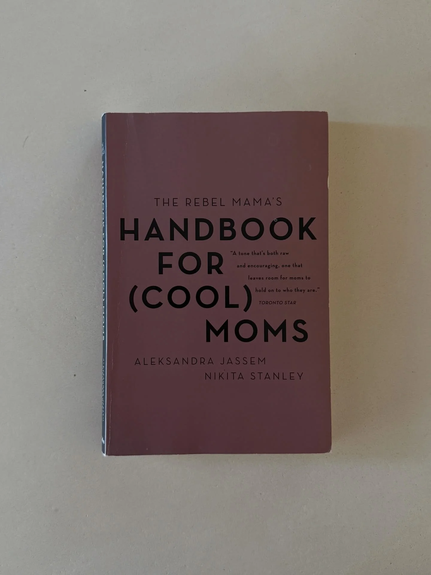 NEW POST: Two Must-Read Books for Hot Moms &amp; Fashion Mamas-to-Be 🤎 Up now on my Substack

🔗 melinamariamorry.substack.com (link in bio)

🏷️ #fashionmama #fashionfiction #newblog #twinmom #indieauthor