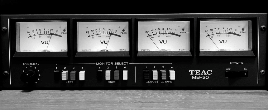 Teac VU B&W-high.gif