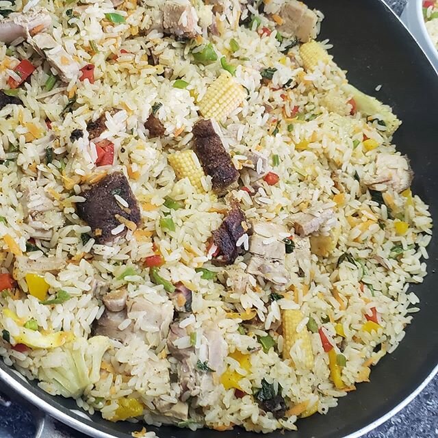 Pork 'Fried Rice'... well because its now Lunch Time here (at 6:20pm) and the minions are starving.  #porkfriedrice
.
.
.

Of course you're probably asking why the rice is 'white' .... well, we're out of soy sauce and with the SAH orders, we're not m