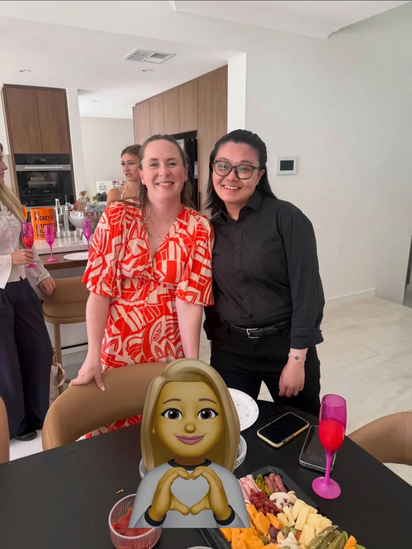 Fiona &amp; Ming, the two that have kept us all sane over this festive season. With our Routine numbers at its highest in 18 years, we still managed to sneak out for a quick little holiday celebration. 🎊 🌲 @fionamil4