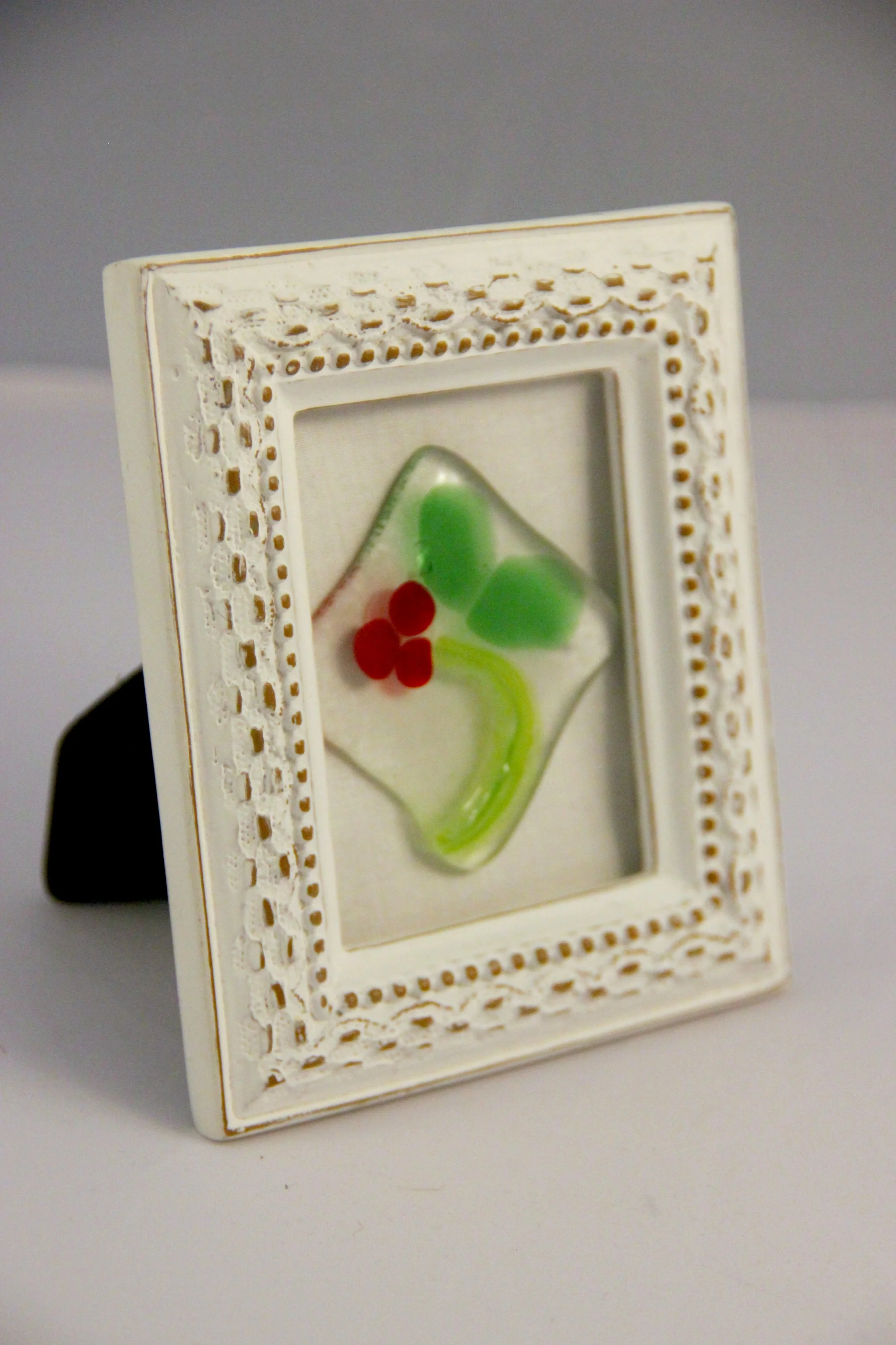 Christmas2017 - K Holly in frame-3.jpg