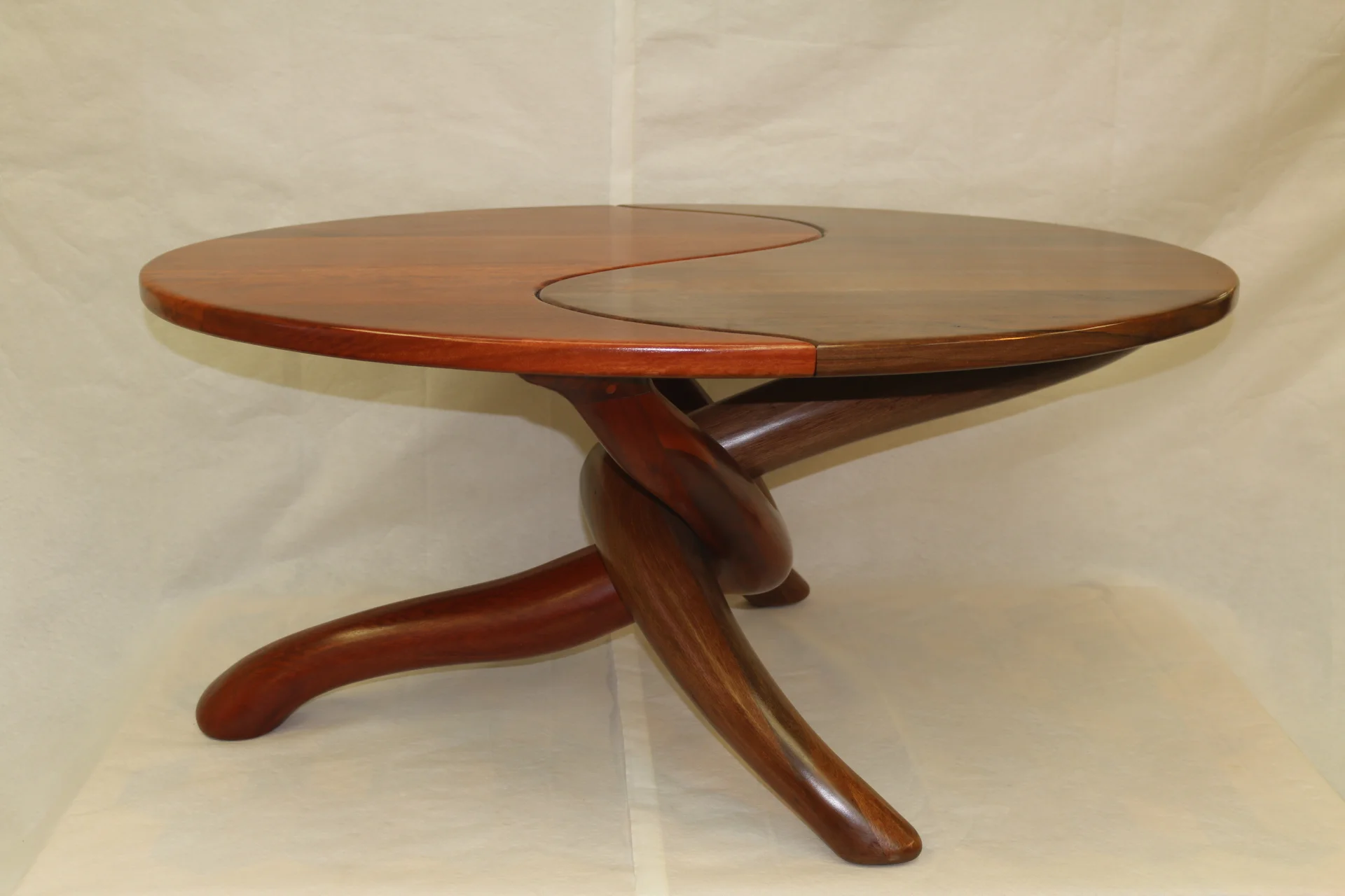 Vedad Honeymoon Table1.JPG