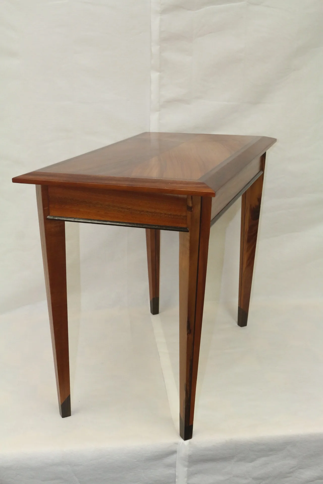 RK Heart of Koa Table1.JPG