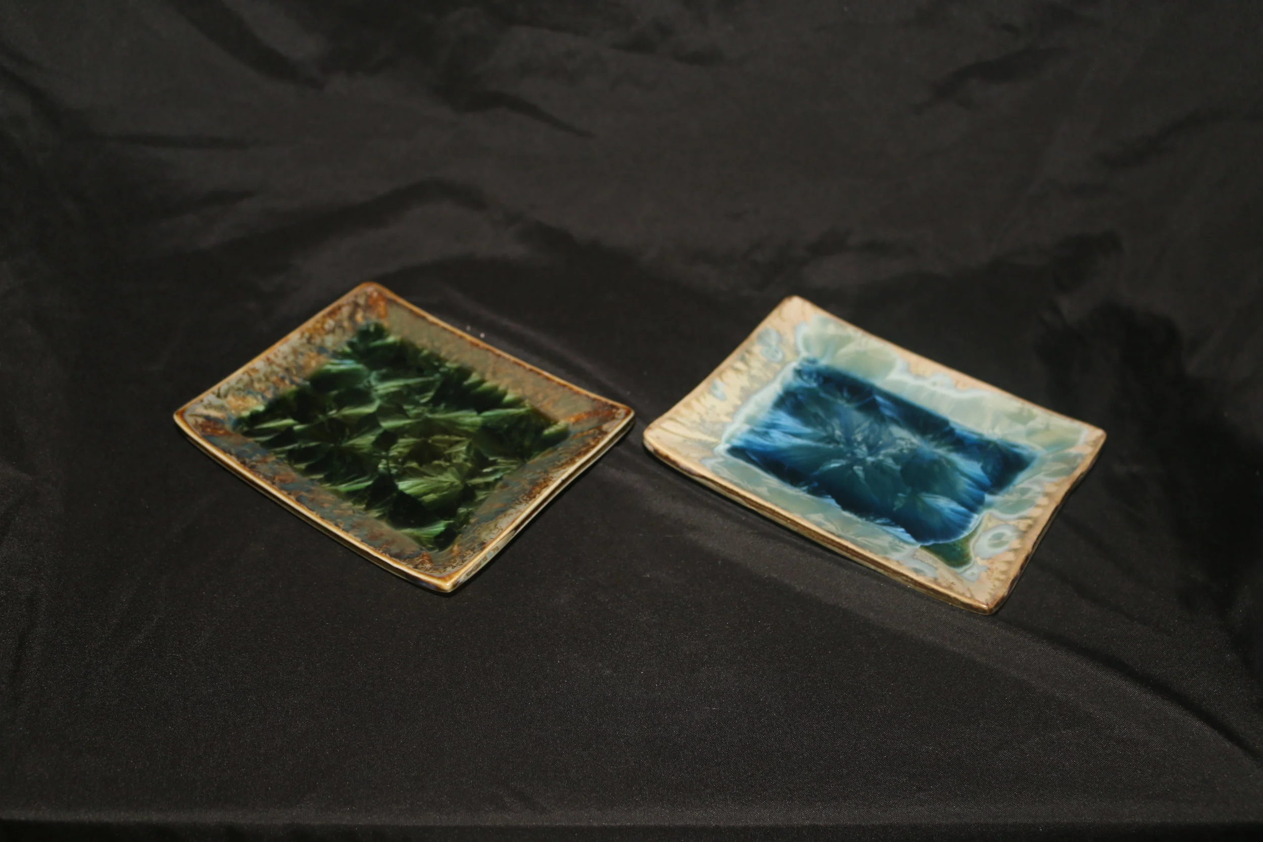 RT Small Square Dish1.JPG