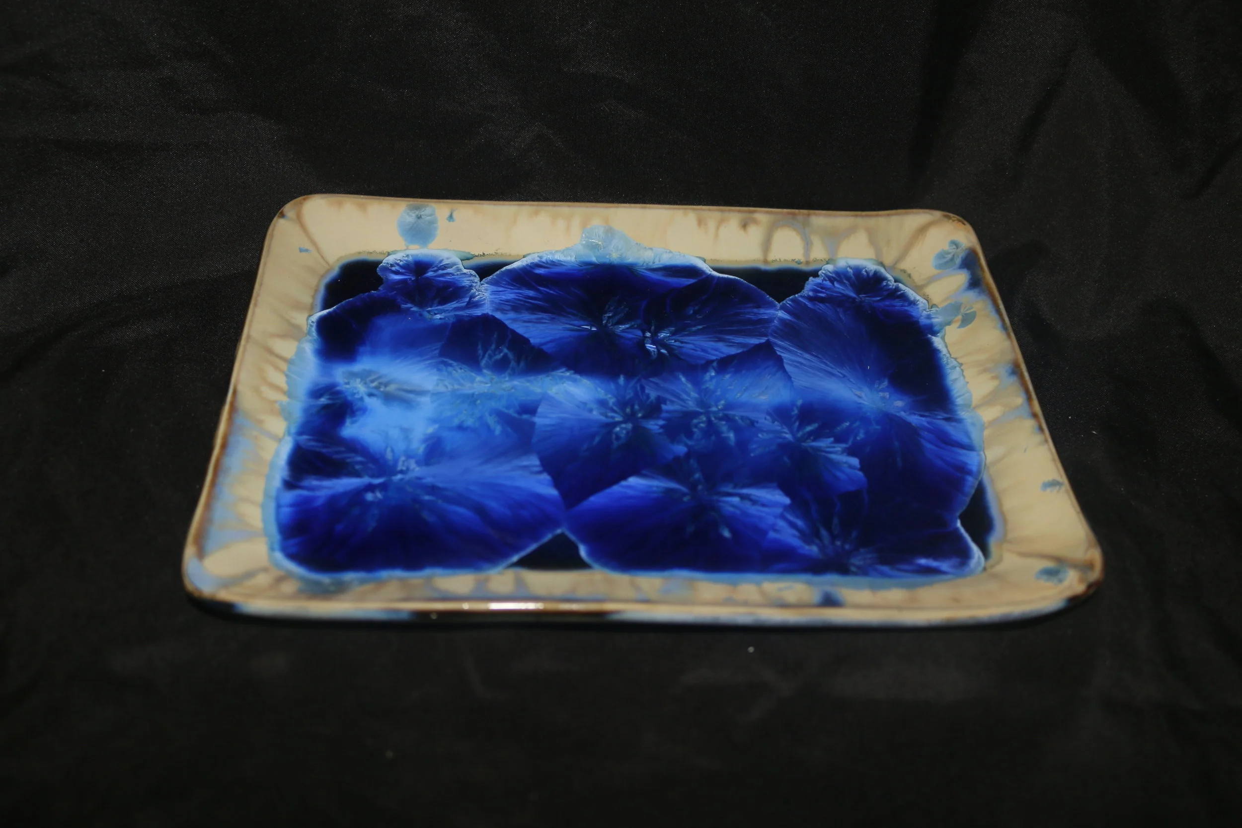 RT Small Square Dish2.JPG