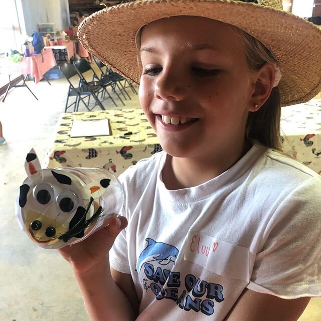 How good is this Cow trinket jar!  Our gorgeous Farm Kids learnt all about the world of Cows today and made butter from cream to take home and taste on the delicious @thebreadsocial sourdough at @thefarmatbyronbay. 🐄 🥛 🐮 .
.

#farmkids #fun #cows 