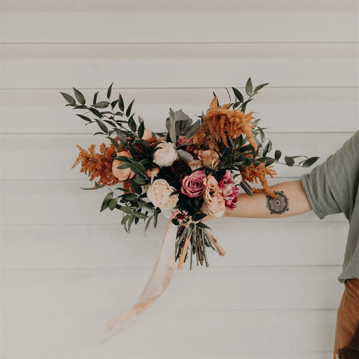 summer flowers bouquet .jpg