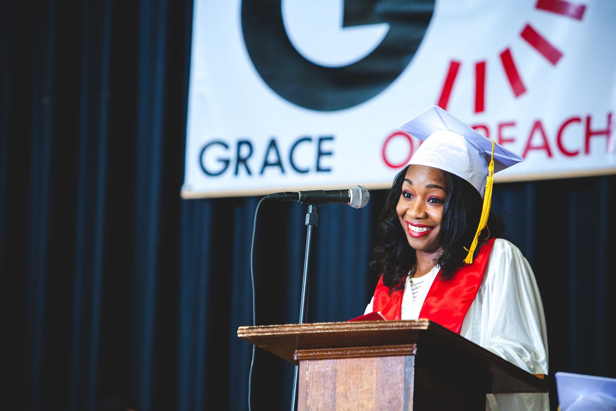 GO_2015_Graduation_valedictorian_Alicia_Suckie_addresses_fellow_grads-min.jpg