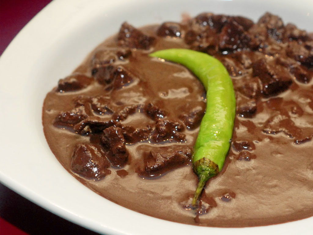 dinuguan-filipino-lunch-filipino-asian-food-fairfaxinnrestaurant-1024x768.jpg