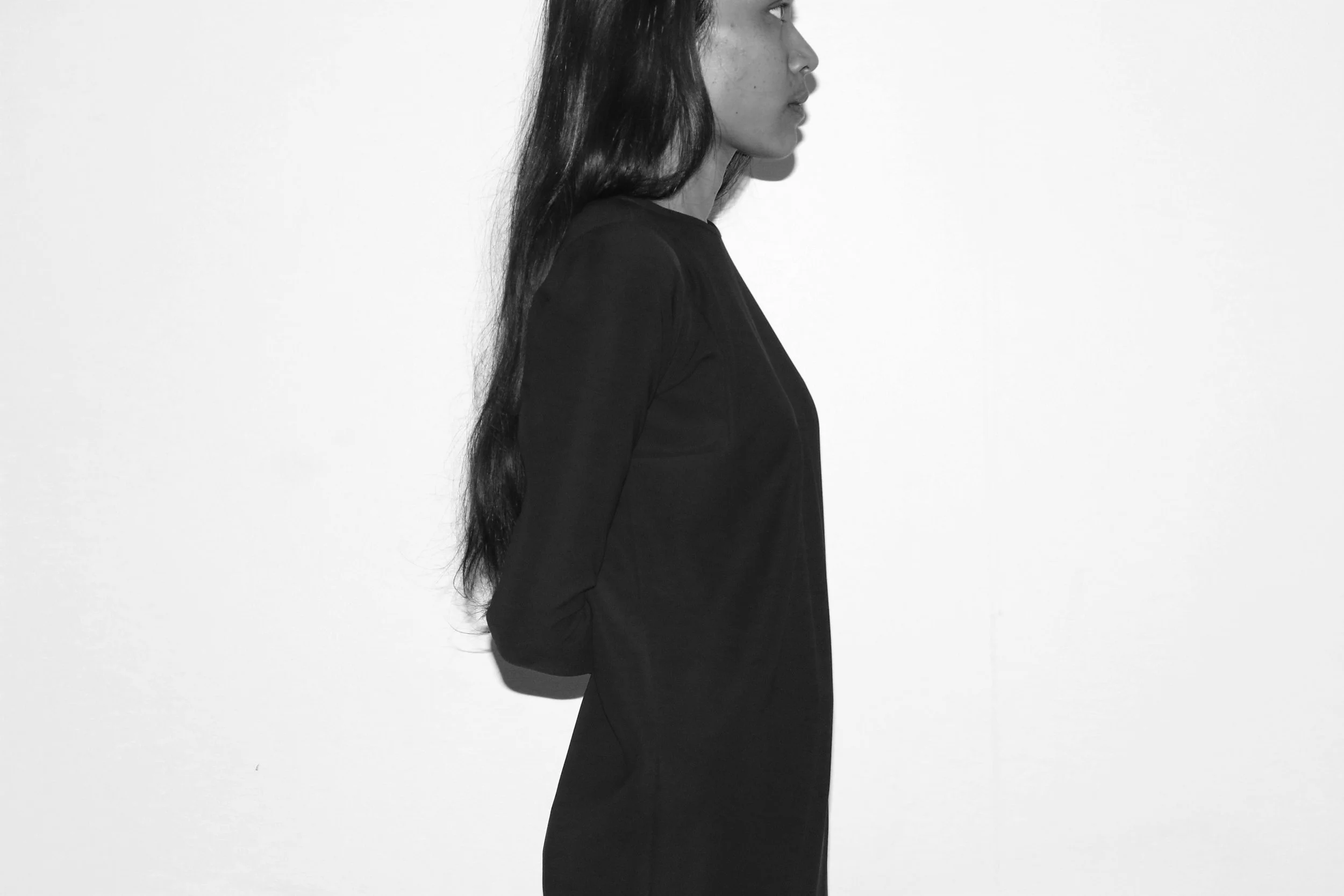 simple_assembly_woman_16.jpg