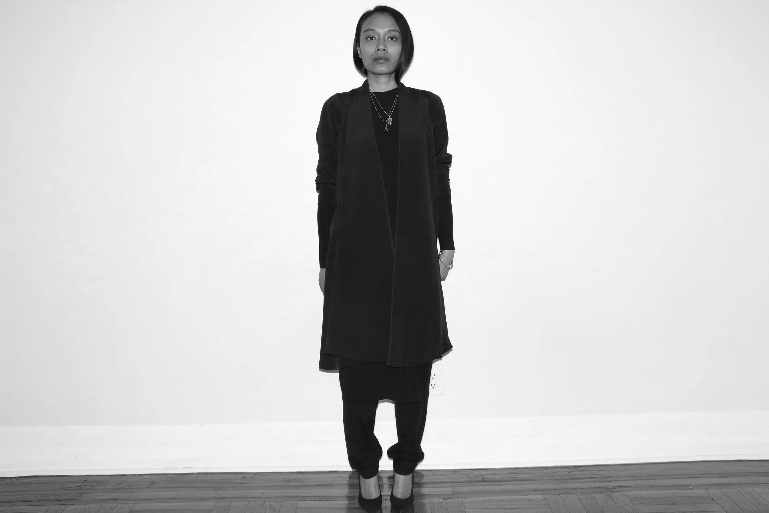 simple_assembly_woman_18.jpg