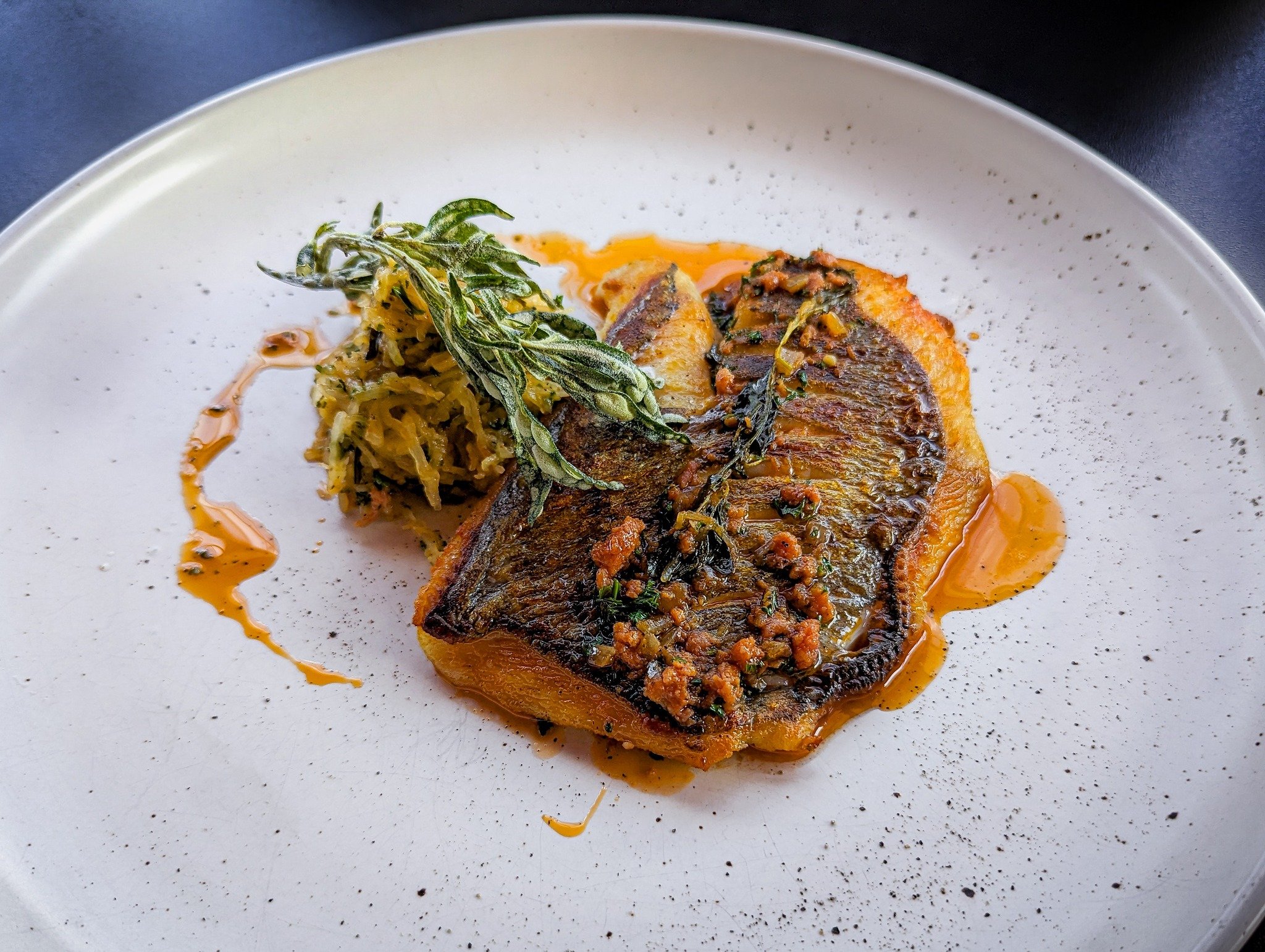 King Dory is a delicious fish, with a mild flavour profile and moist flesh, now available as a special in Mures Upper Deck.
.
📸: Australian King Dory
Pan fried, chorizo ragu, spaghetti squash, and crispy native saltbush.
.
mures.com.au/upper-deck-bo