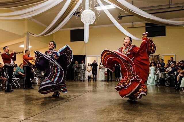 Had a great time at the @oregonweddingshowcase  in eugene this weekend. huge thanks to all the vendors and couples who make this show one of our favorites of the year! 
#oregonbride #oregonwedding #pnwbride #pnwwedding #folklorico  #portlandbride #po