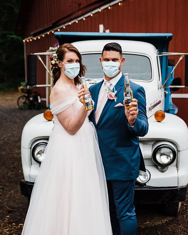 Love is not canceled ❤️❤️ had such an amazing social distancing zoom wedding this weekend. Congratulations Bekka and Brian!
#loveisnotcancelled #eugeneweddingphotographer #oregonweddingphotographer #pnwweddingphotographer #oregonbride #junebugwedding