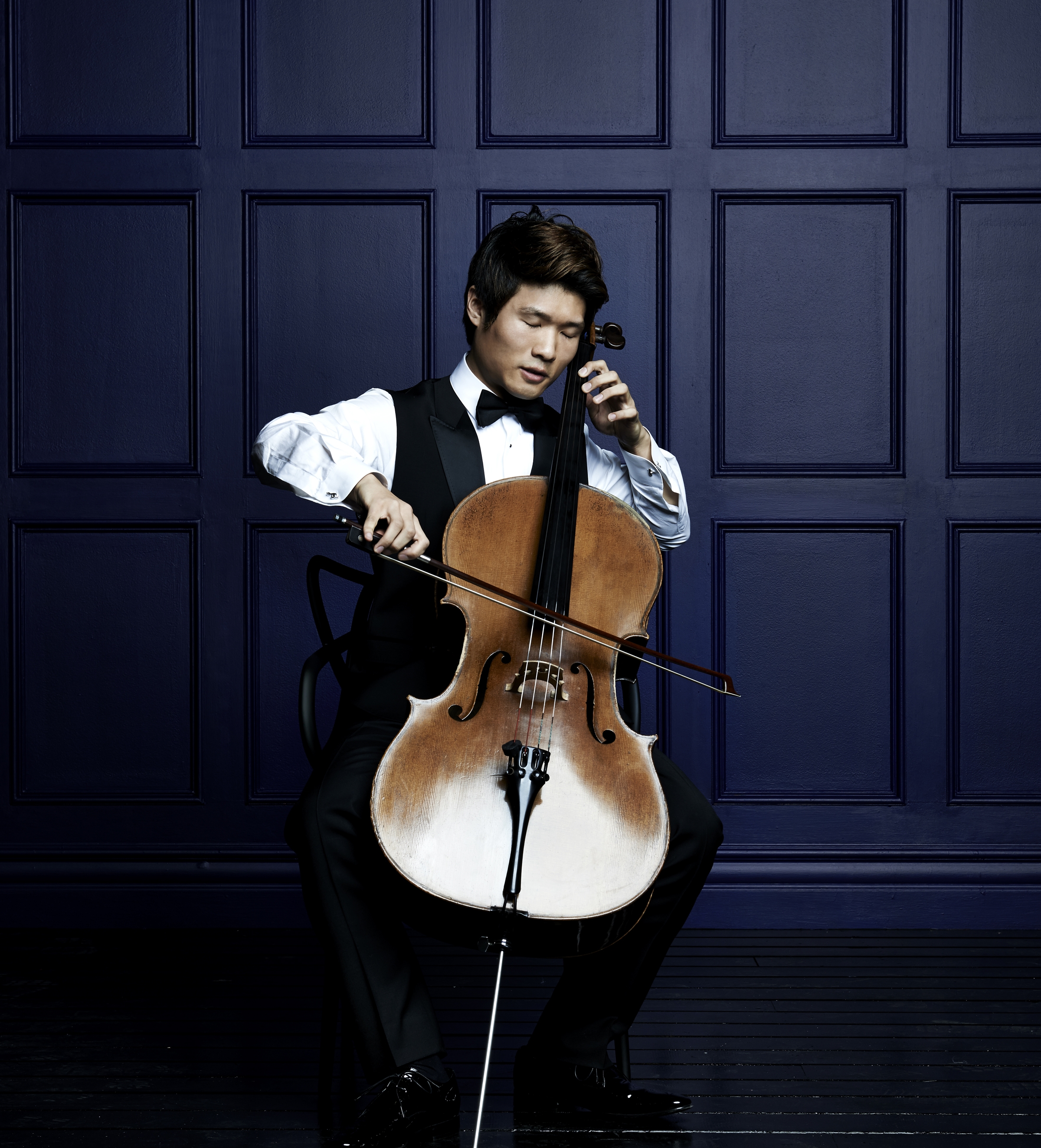 Han Bin - picture bio.jpg