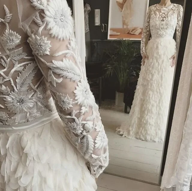 Dreamy textures... The Swan skirt worn with the Sylvie top.  Yum!
.
.
.
#weddingdress #halfpennylondon #halfpennybride #halfpennybrides #weddings #londonbride #coolbride #Londonbride #Londonwedding #Citywedding #britishbridal #weddinginspo