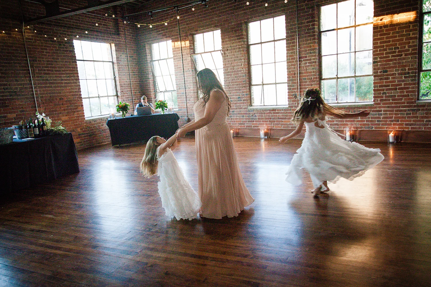 LM_Site_©AmoureuxWeddings_0002.jpg