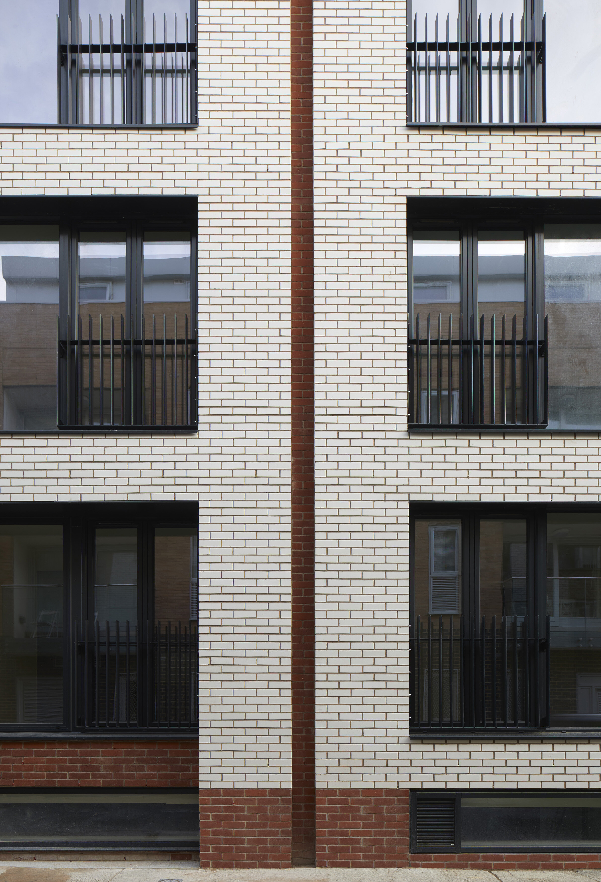 close up of 4-7 sudrey street
