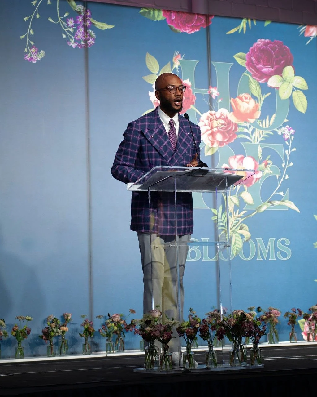 Photo 1: @tamytha / Client: @dallascac
Photo 2: @walterpieringer / Client: @texanspreservtx
Photo 3: Guy Rogers II / Client: @texaswomensfdn 

#PodiumMoments #StageDesign #EventDesign #EventExcellence #EventProducers #Planning #CreativeEvents #EventS