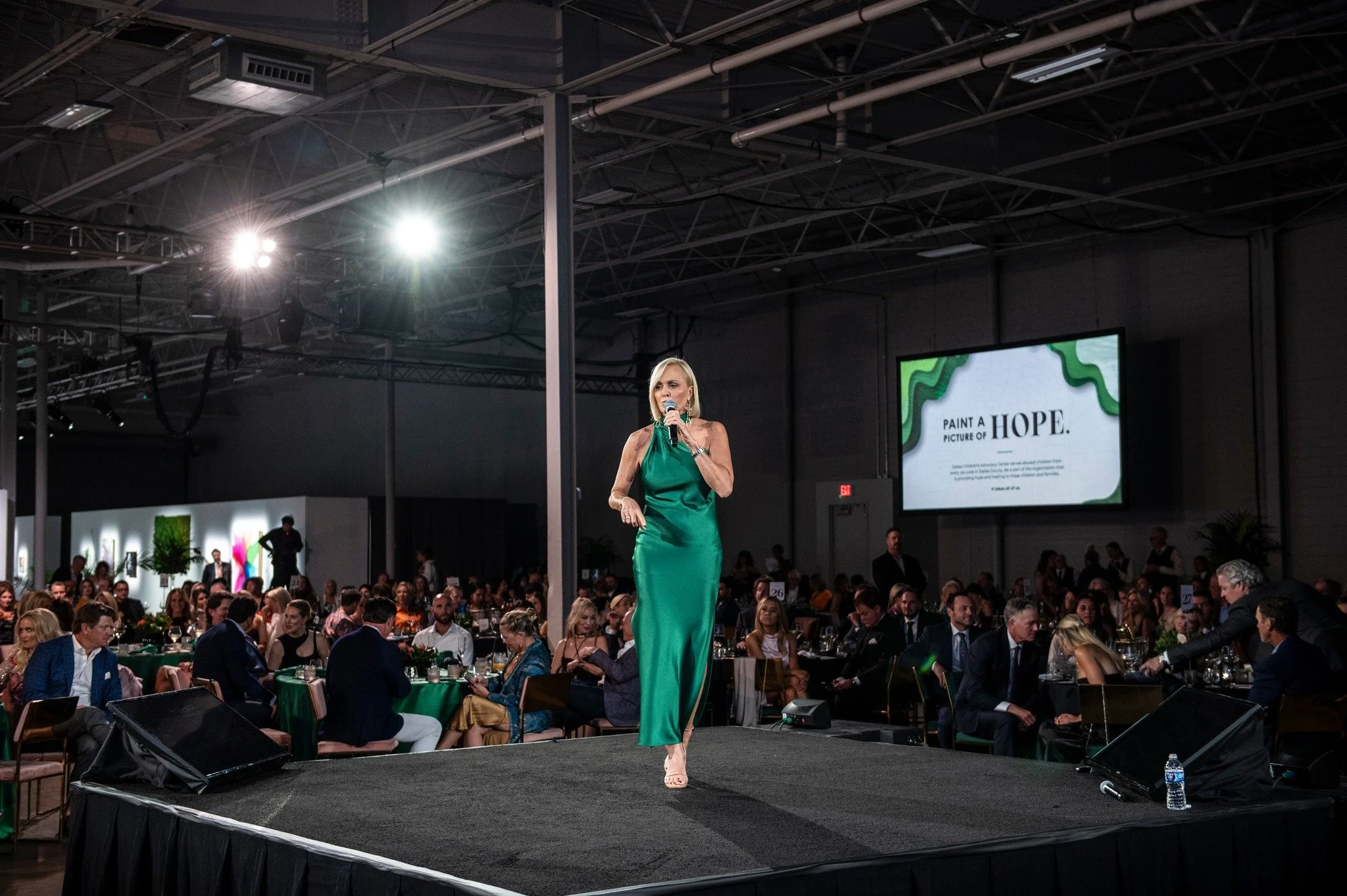 Gearing up for this year's @dallascac_art Art for Advocacy event! This theme was so lush and green. We're so excited to design in a different direction...stay tuned for more!

Moments Captured By: @tamytha 

#EventDesign #EventDesigners #GalaDinner #