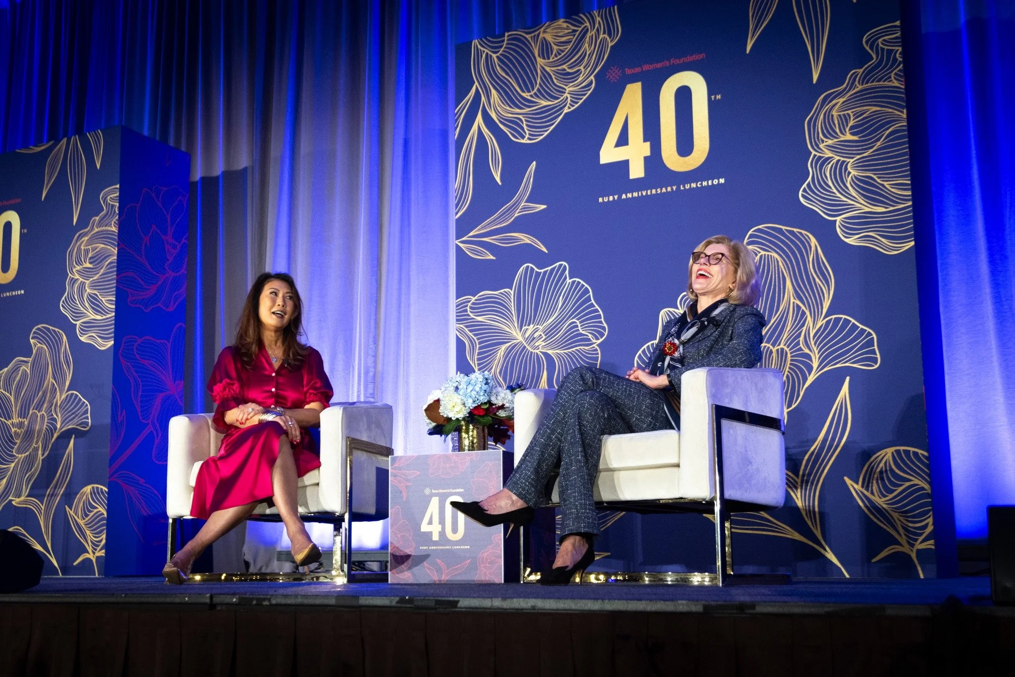 The lighting temperature, the placement of every chair, the exact timing of a spotlight &mdash; the details aren&rsquo;t small, they turn an event into an experience. 🤩

Photo 1 - Client: @texaswomensfdn &amp; Photographer: @kimberlysueleeson 
Photo