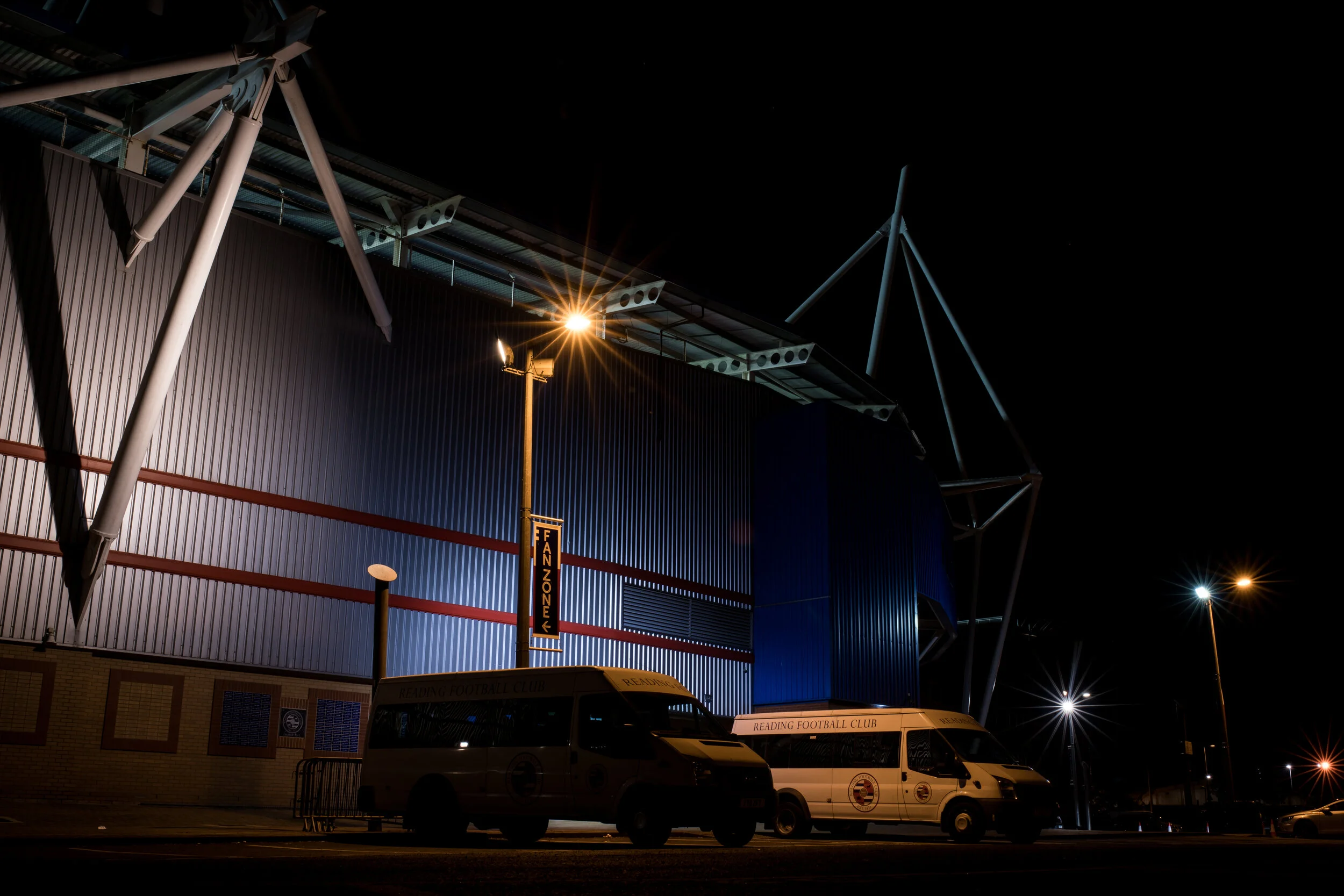 Reading (12 of 13).jpg