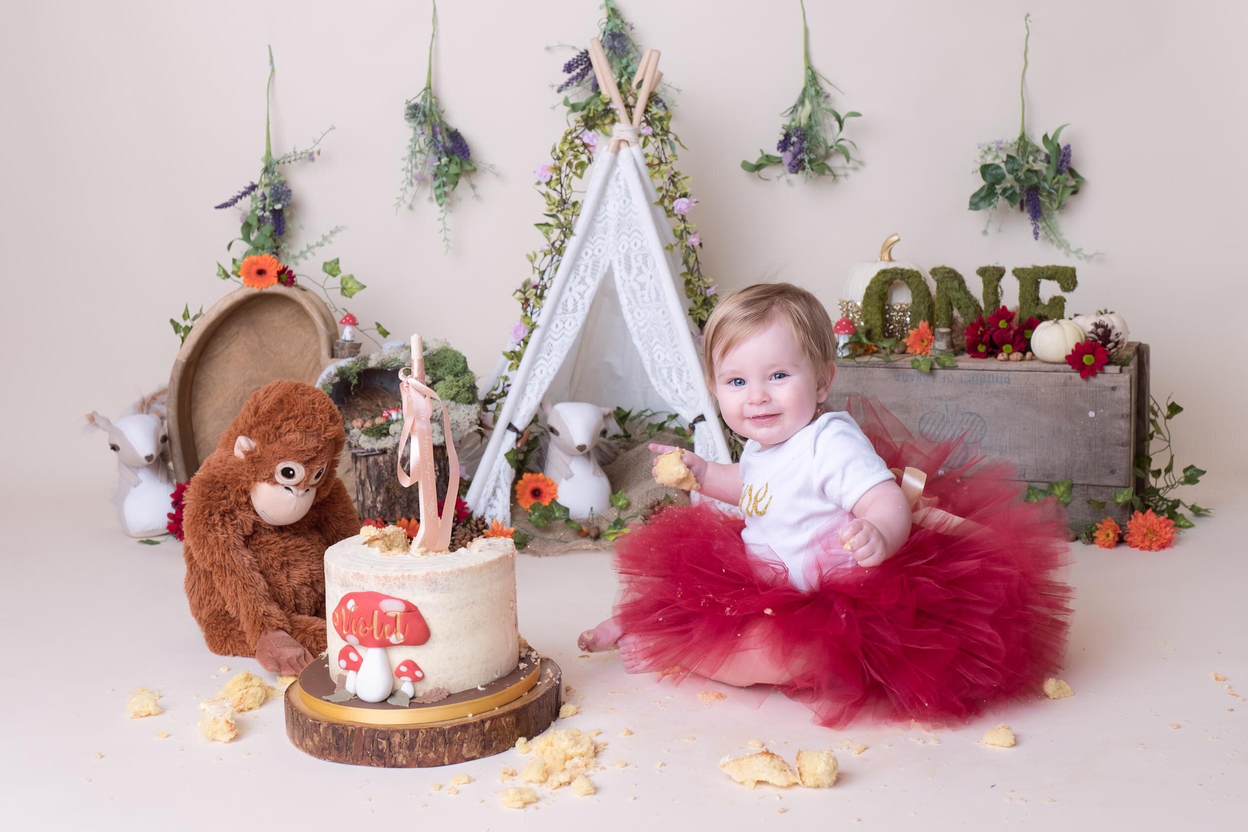 Cake Smash Photography in Lincoln