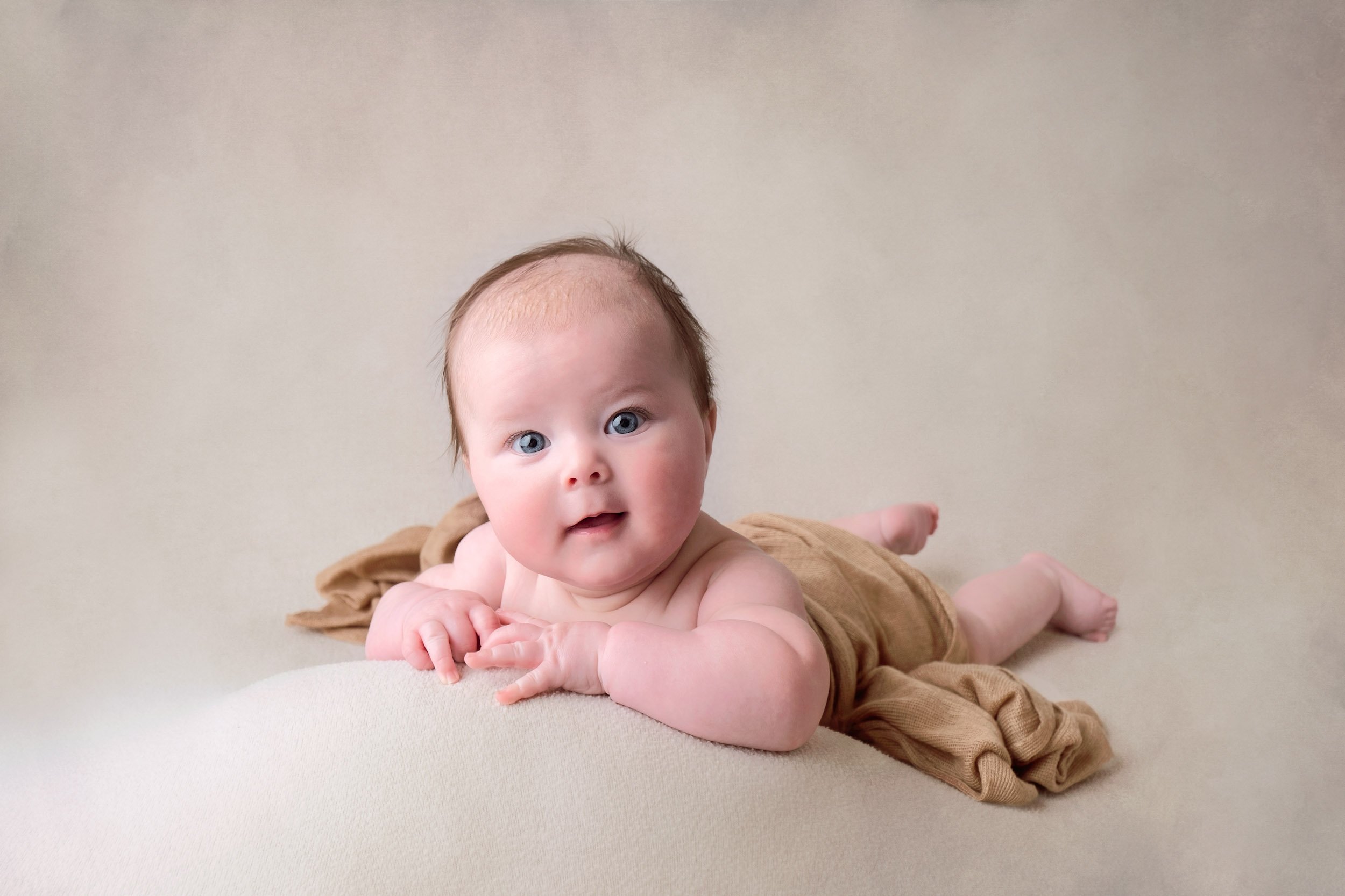 Older_Baby_Photography_Lincoln_Mama_Bear_Photography (8 of 13).jpg