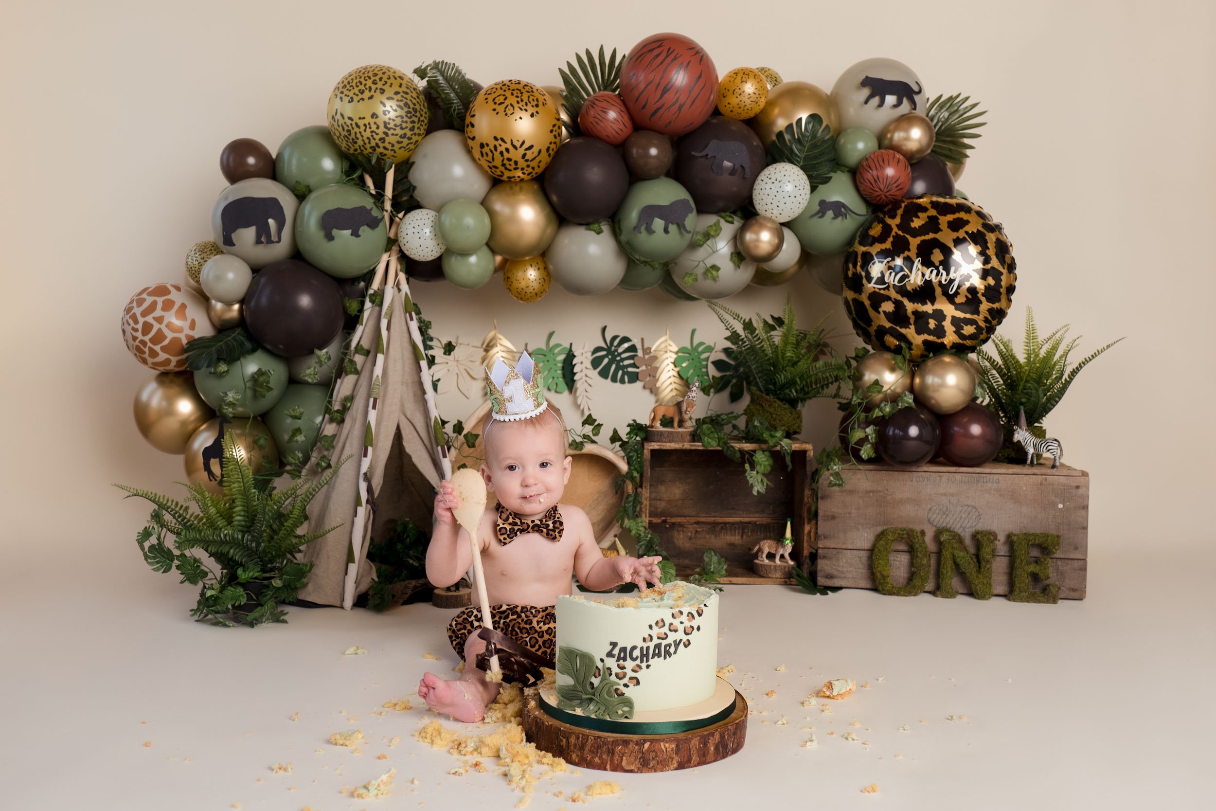 Cake_Smash_Photography_Lincolnshire_Mama_Bear_Photography (6 of 11).jpg