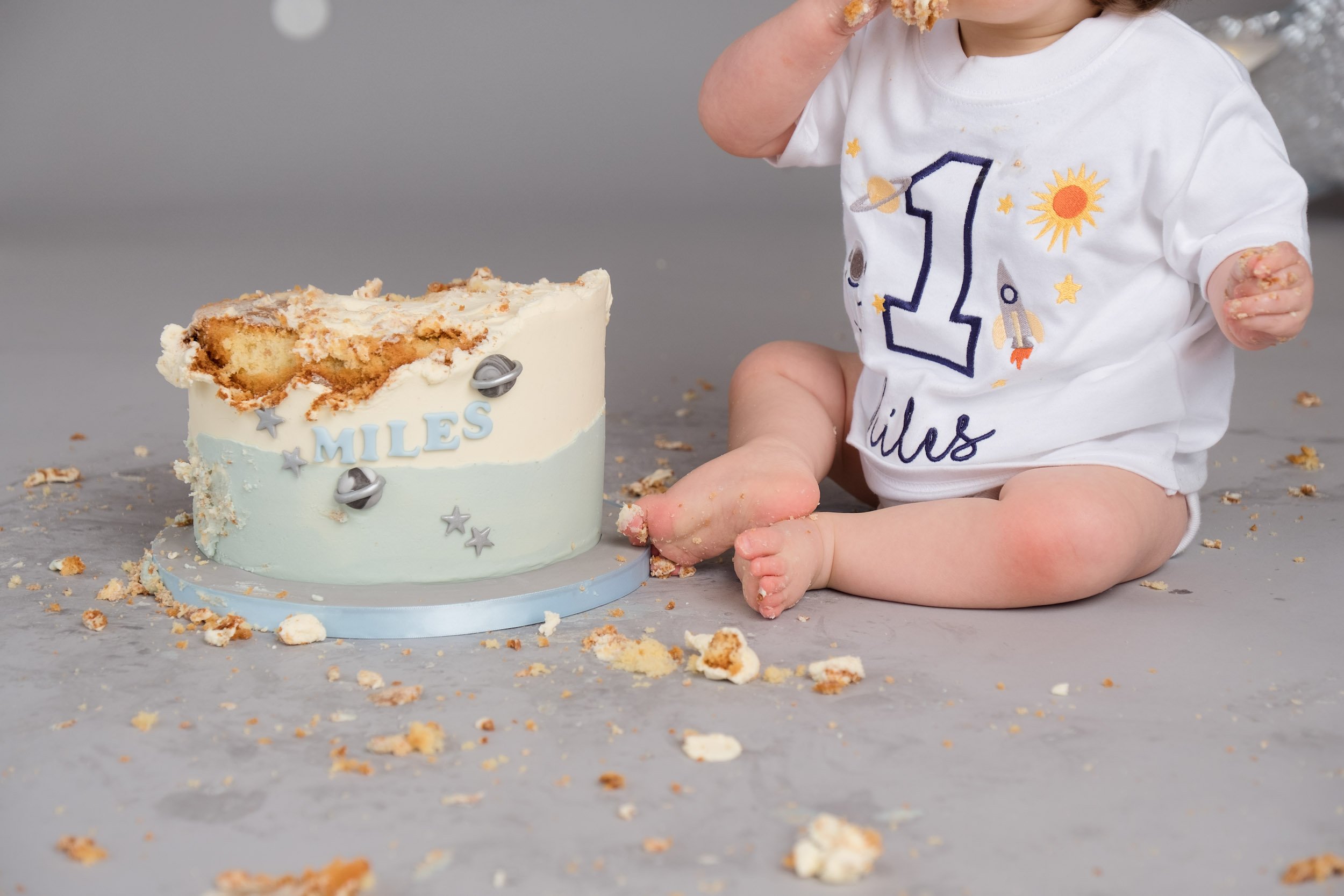 Cake_Smash_Photography_Lincolnshire_Mama_Bear_Photography (5 of 11).jpg