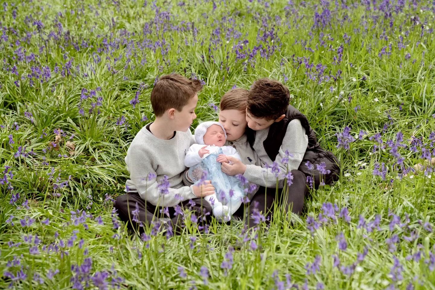 🩵 B L U E B E L L S 🩵

Have you visited your local bluebell wood this season? It's becoming quite the tradition in our family, think this is our 4th year of going en masse as a big group of us and it's such a beautiful thing to do.

Fresh air, beau