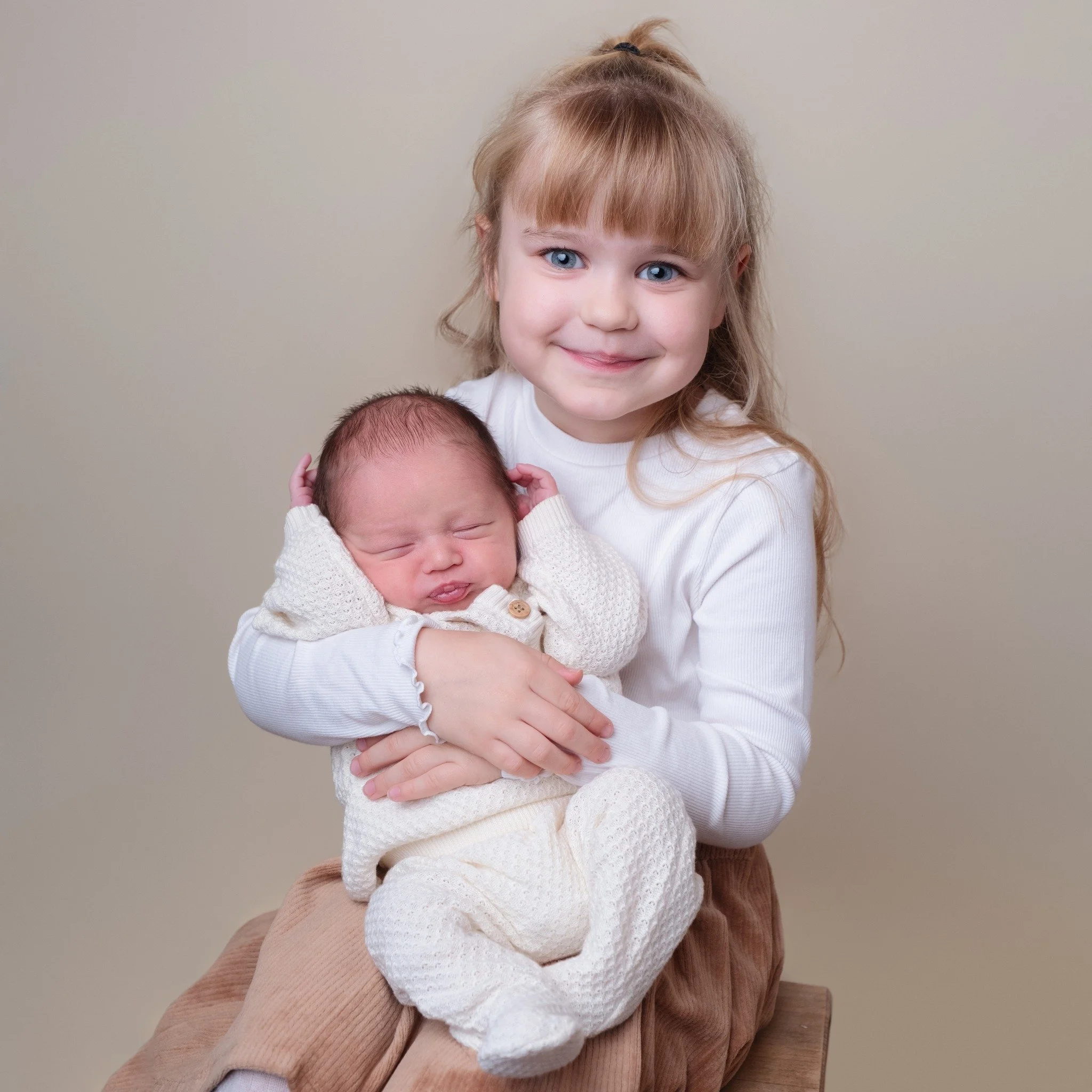 I've said it before and I'll say it again...seeing children I've photographed as newborns come back as a big brother or big sister is one of the best things to happen to me as a photographer 🥹

I photographed Ruby as a baby in 2020 (and plenty of ti