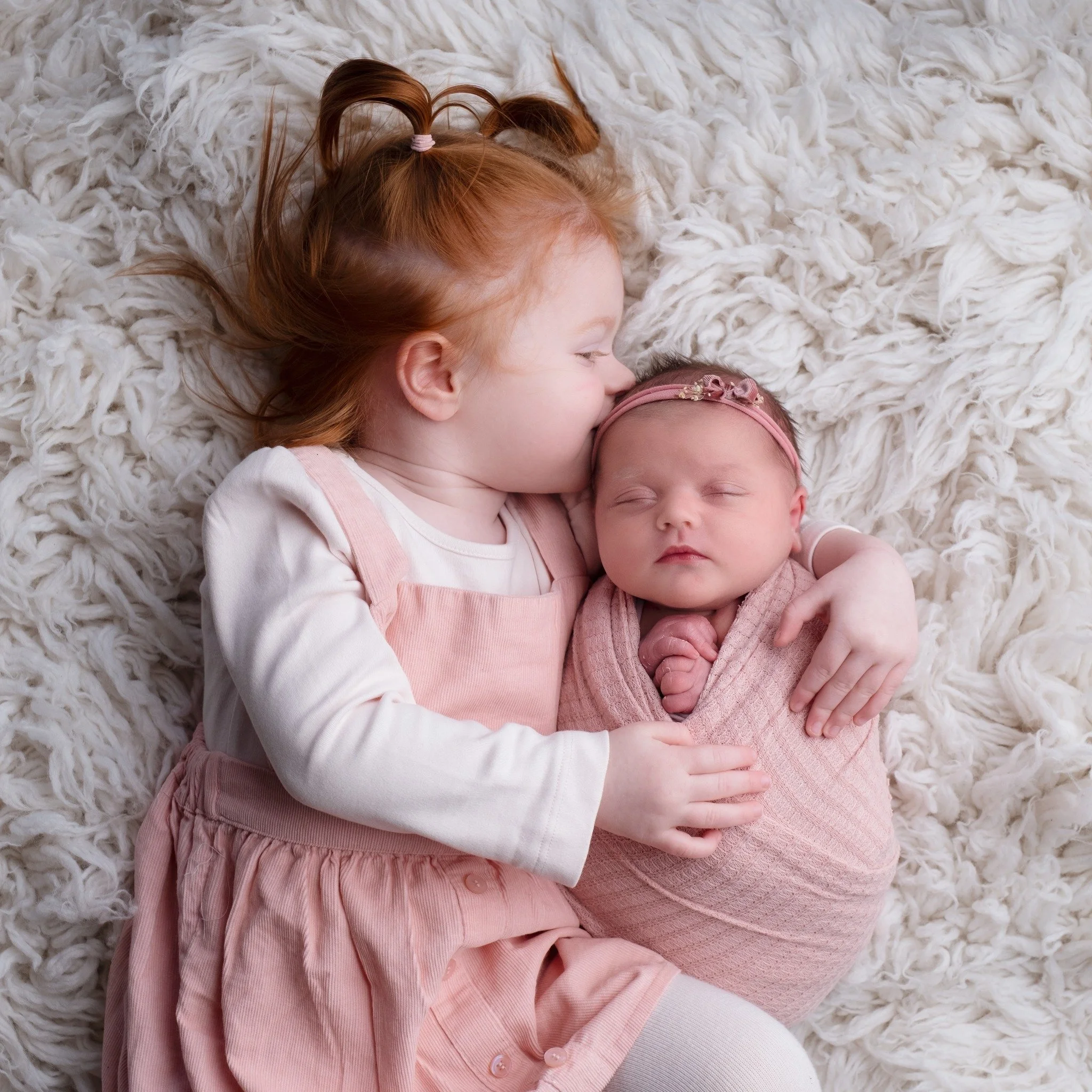 Another joyful session welcoming back one of my newborns from 2023 as a big sister 🥹

Macey was 2 weeks away from turning just 2 year's old when she brought her little sister Miley in for her newborn photos and she was incredible! The bond at such a