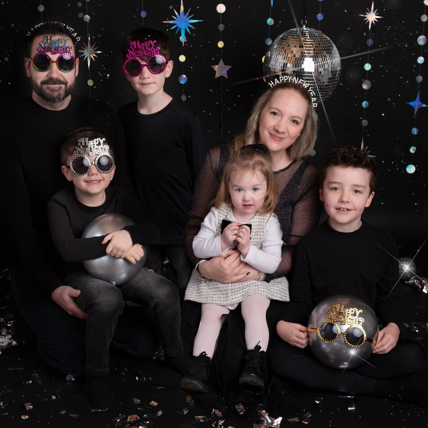 🪩 T H A N K 🖤 Y O U 🪩

As 2025 draws to a close we wanted to send the biggest thank you to every family who has been in front of my camera this year. Our family is incredibly grateful you chose us to capture your precious memories and portraits an