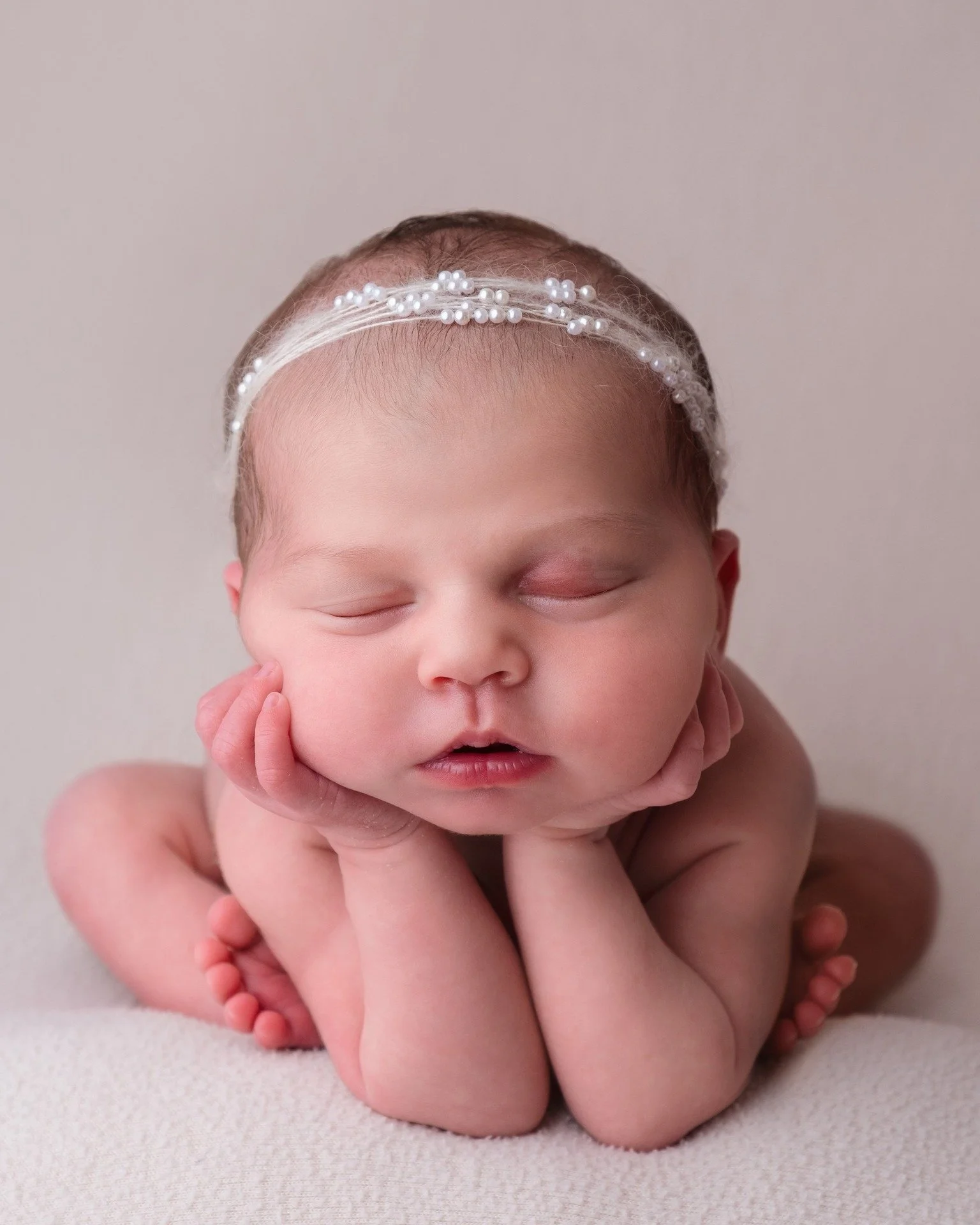 💜 V I O L E T 💜

It was so lovely to meet this little babe today after finding out about her existence very early on! Her big brother and sister are Cabin regulars so we have spent a long time getting excited about her photos!

After missing her ma