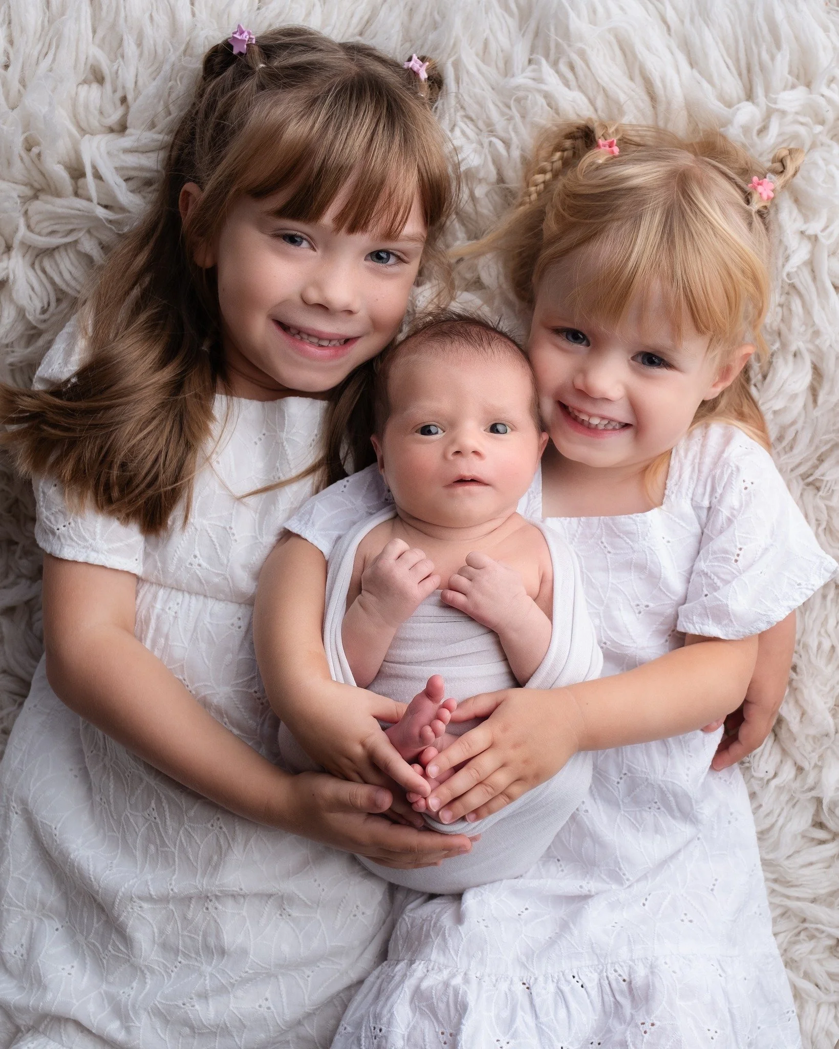 The bond of sisterhood was a magical one to capture at today's newborn session with these three little beauties 🤍

My first time photographing these gorgeous girlies and they helped to create lots of special memories for their little sister that thi