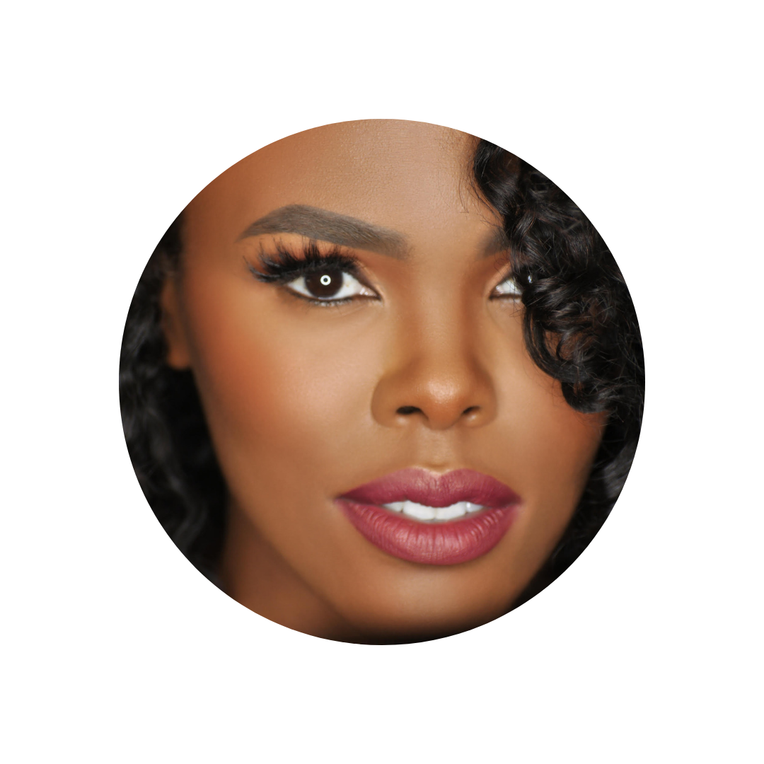 NIKKI WALTON (USA) Licensed psychotherapist, bestselling author, television personality, and industry-disrupting lifestyle and beauty blogger.
